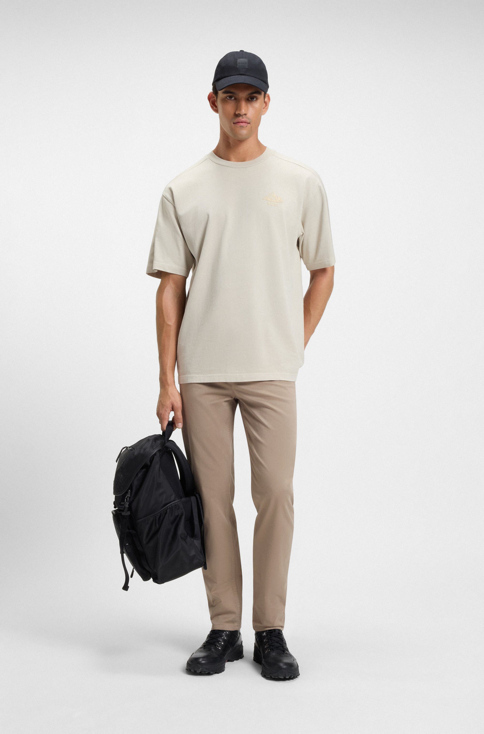 BOSS ORANGE Chinohose tapered mit BOSS Logo hinten