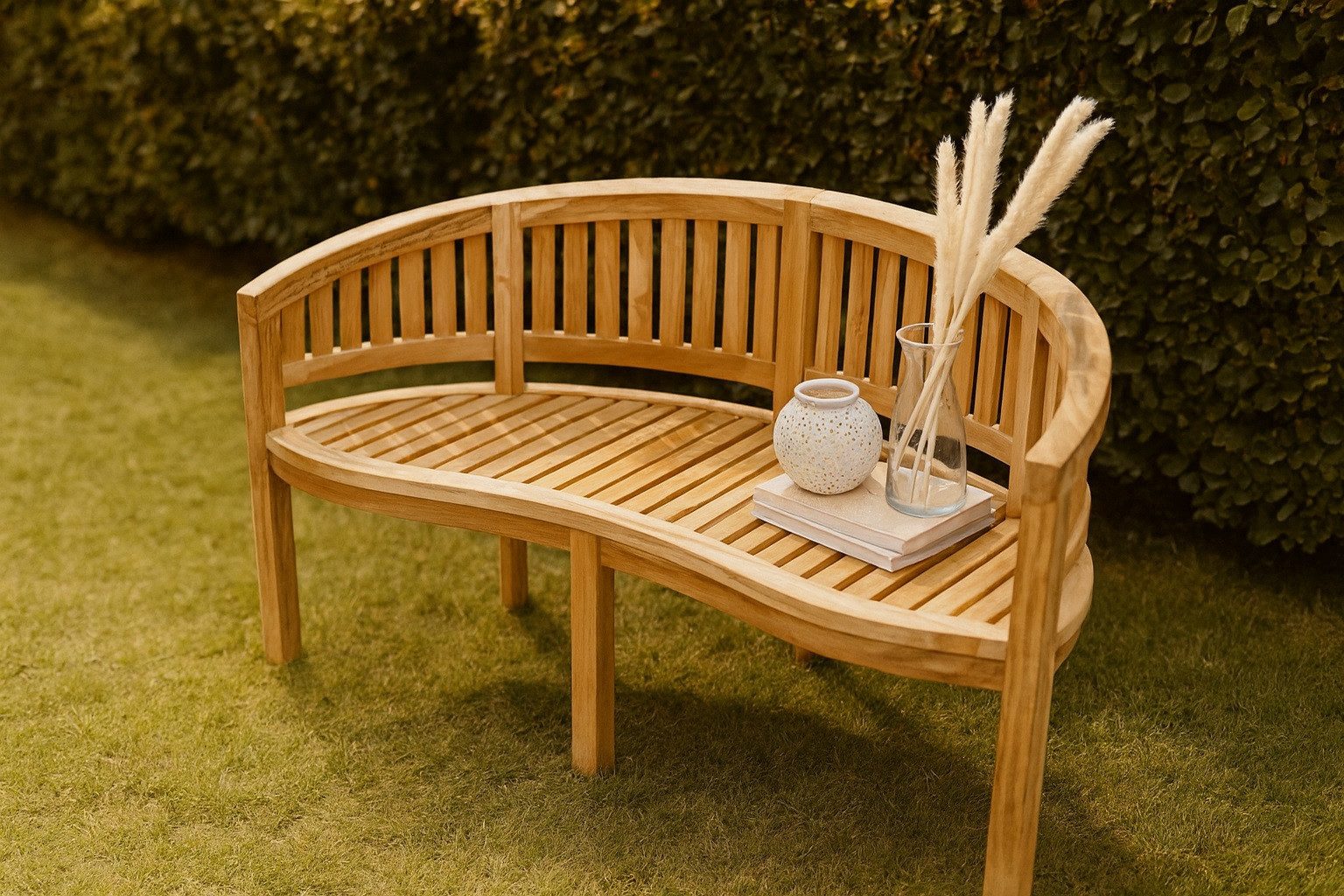 SAM® Gartenbank Leyla, Teakholz massiv, Bananenbank, stabil und hochwertig