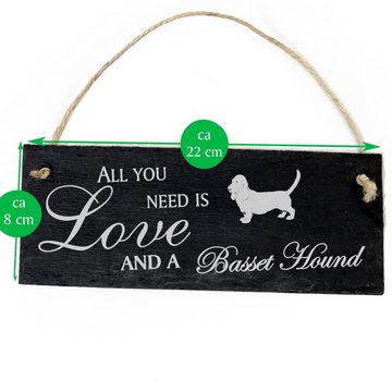 Dekolando Hängedekoration Basset Hound 22x8cm All you need is Love and a Basset Hound