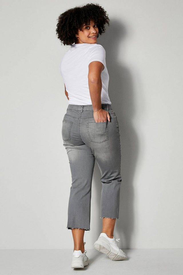 Dollywood Regular-fit-Jeans 3/4-Jeans mit Schlag und Fransensaum 5-Pocket