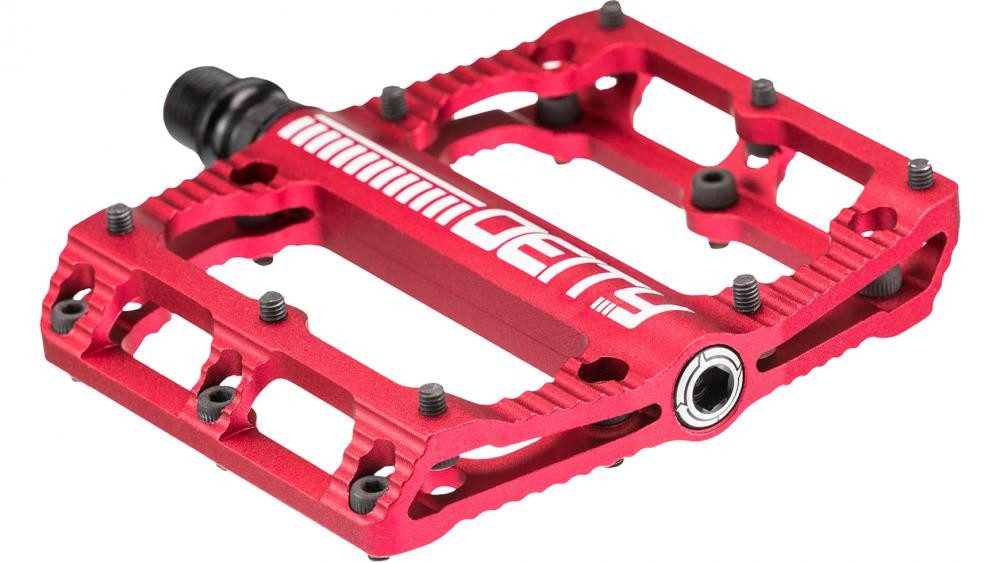 Deity Plattformpedale Deity Black Kat Plattform-Pedale rot 100×100 mm - ultraleicht CNC-Alu