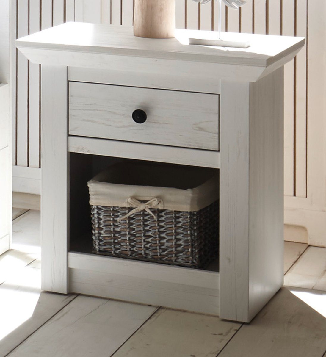 Furn.Design Nachtkommode Hooge (Nachttisch im Dekor Pinie weiß gekälkt, 59 x 62 cm), mit Schublade Komforthöhe