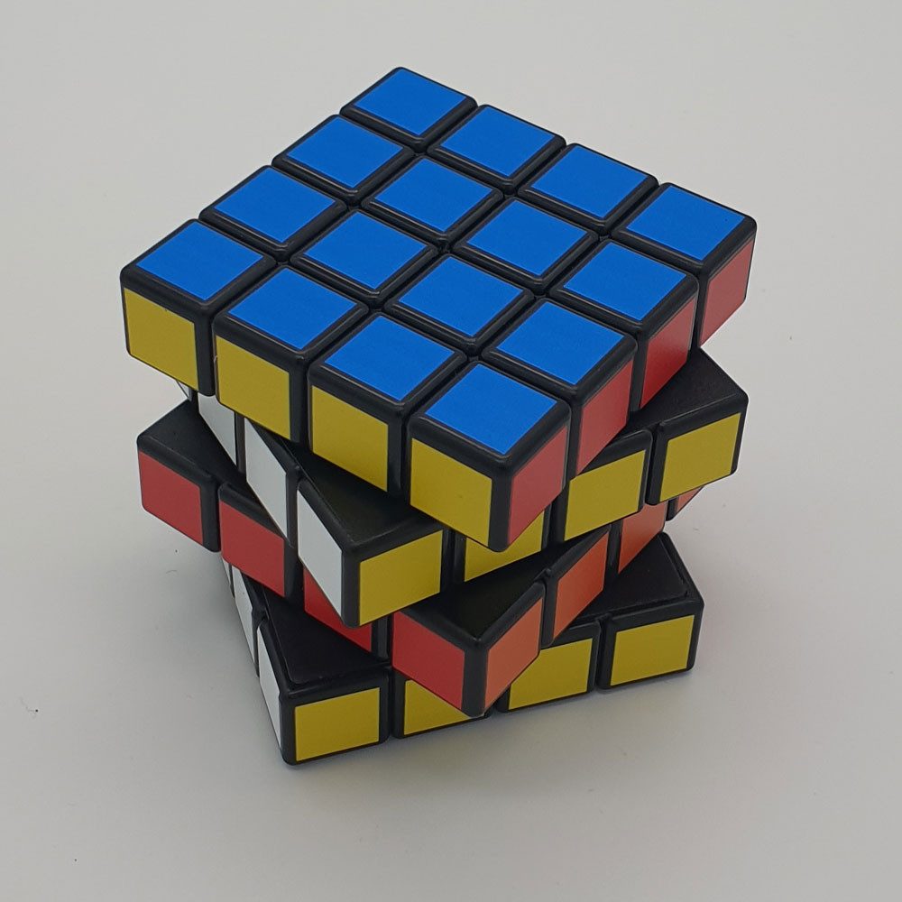Coumo Kräutermühle Grinder Crusher, Würfel Cube Design, 4-teilig, 6 x 6 cm, Set