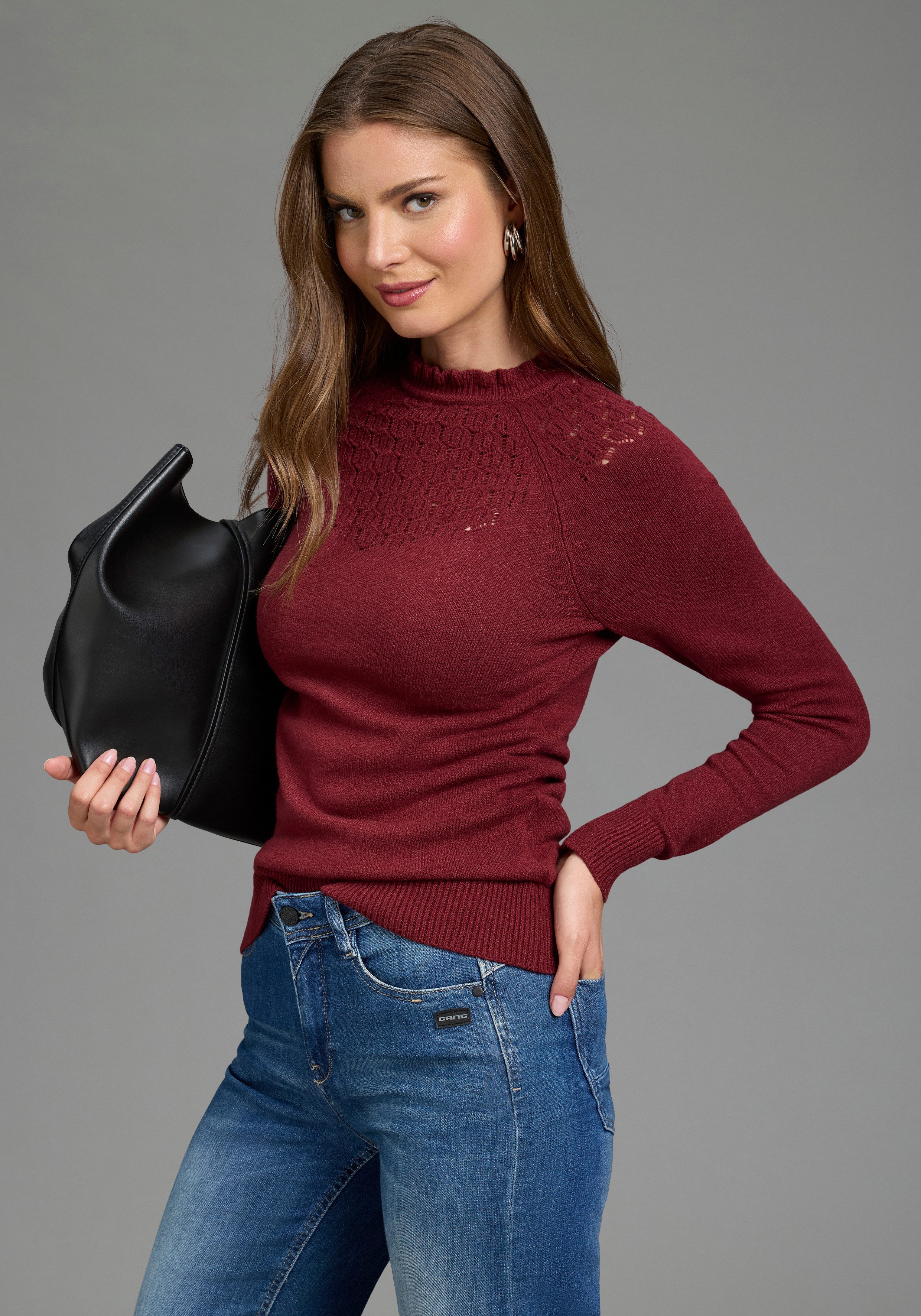 Laura Scott Strickpullover aus Ajourstrick, mit figurbetonter Passform aus weicher Viskosemischung, mit Wellenkante