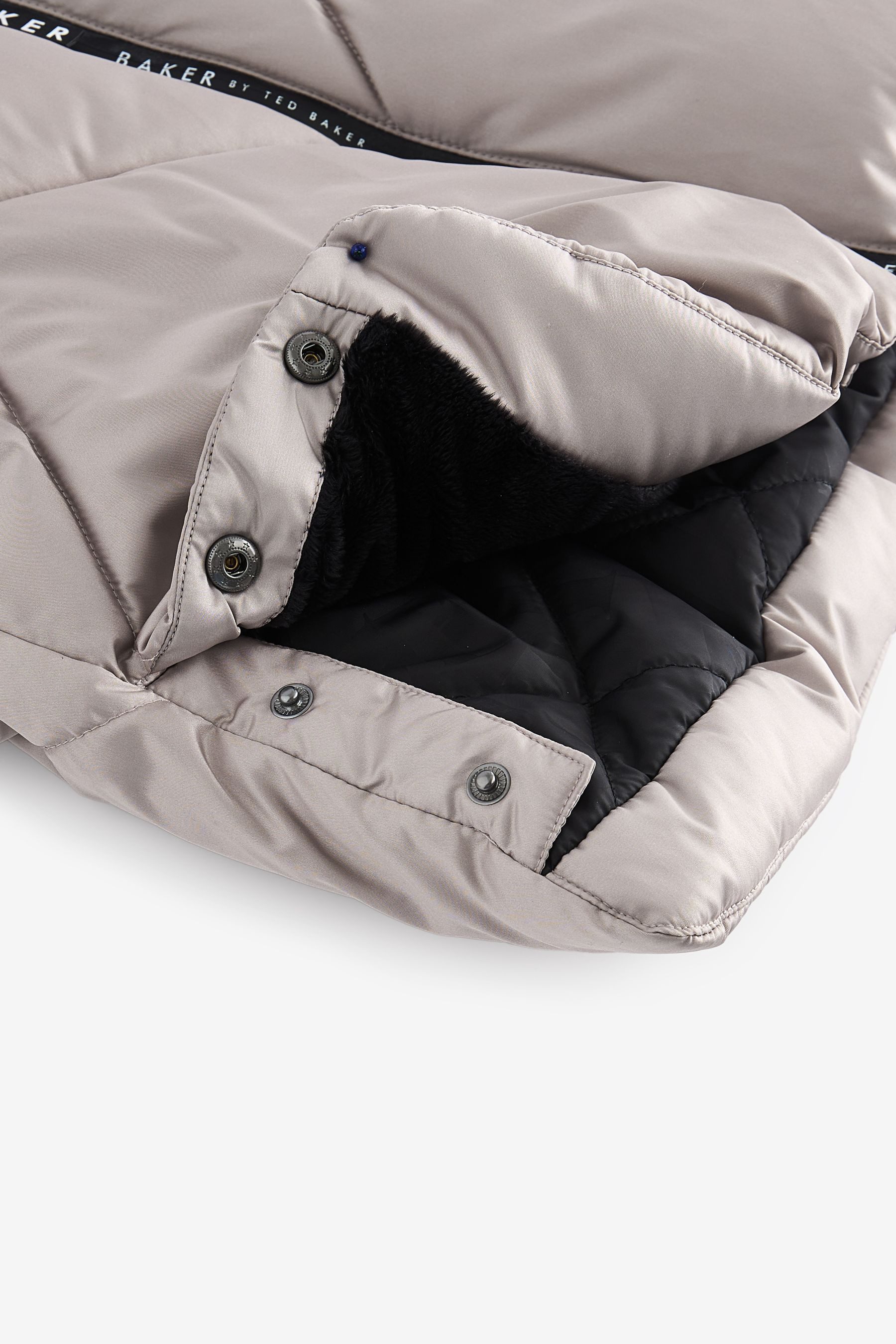 Baker by Ted Baker Steppmantel Baker by Ted Baker Wasserabweisender Steppmantel (1-tlg)