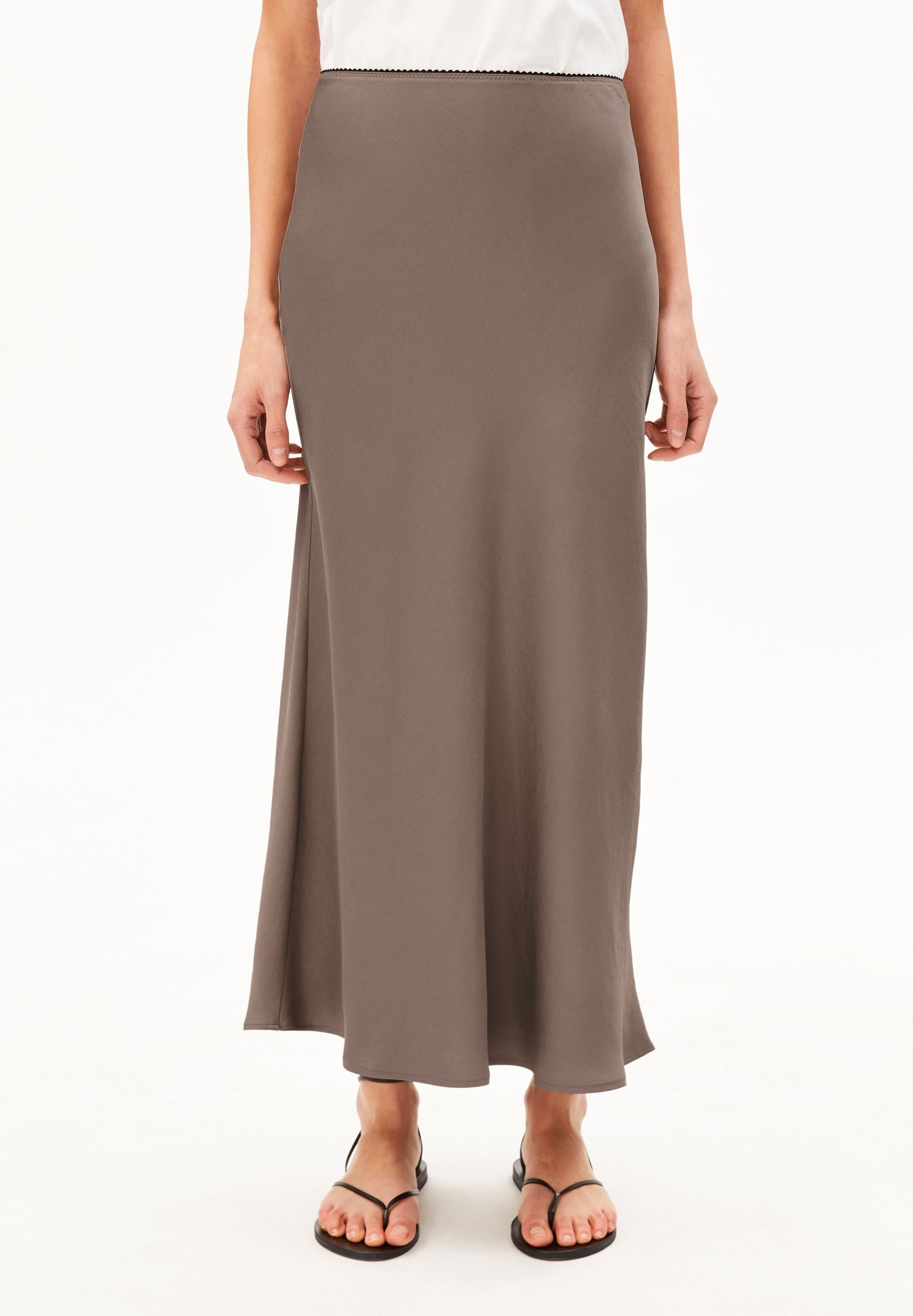 Armedangels Jerseyrock LENOVAA SATIN Webrock aus Naia™ Renew Mix (Regular Fit) Midi