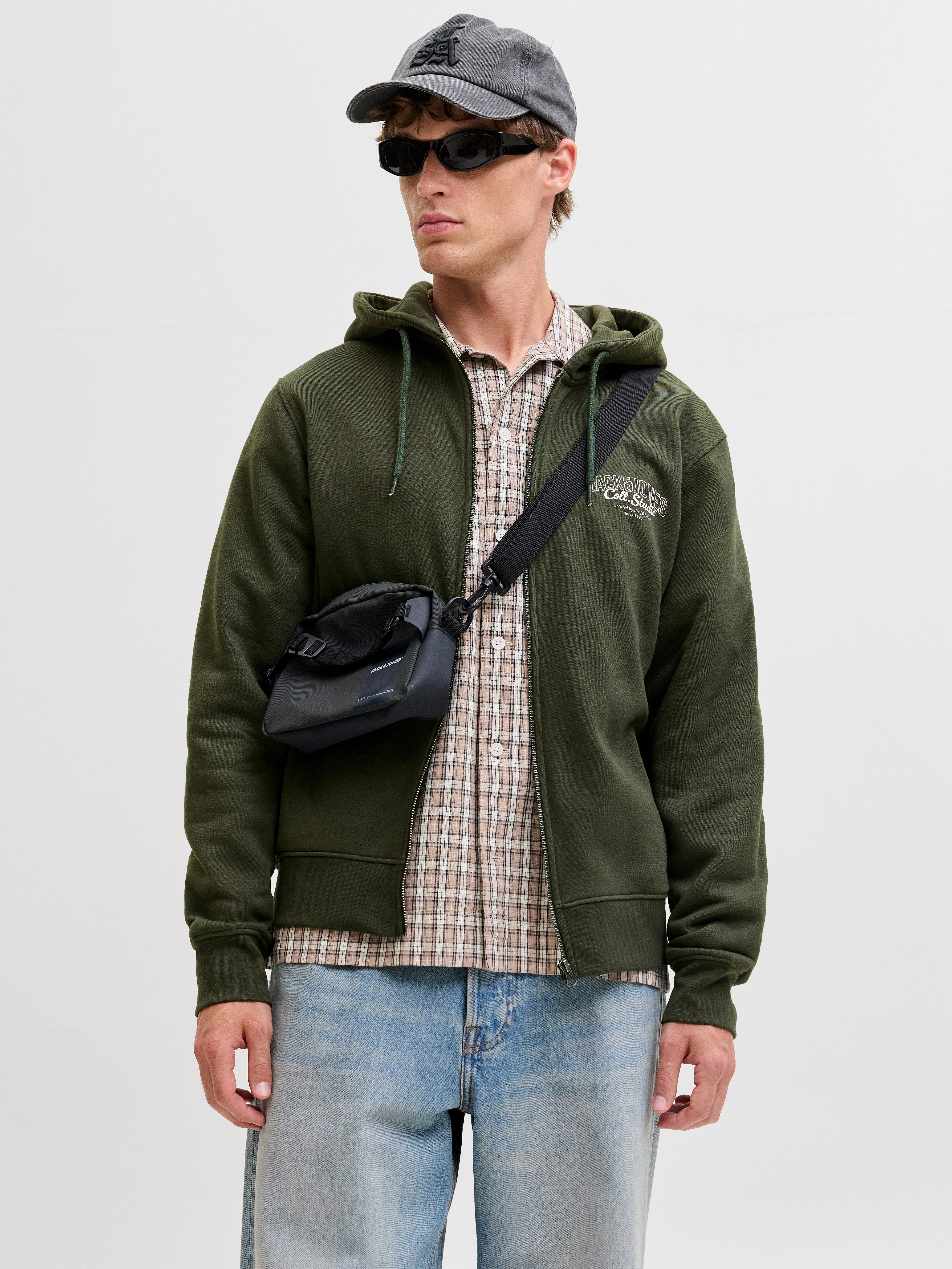 Jack & Jones Kapuzensweatjacke JJMAKOTO SWEAT günstig online kaufen