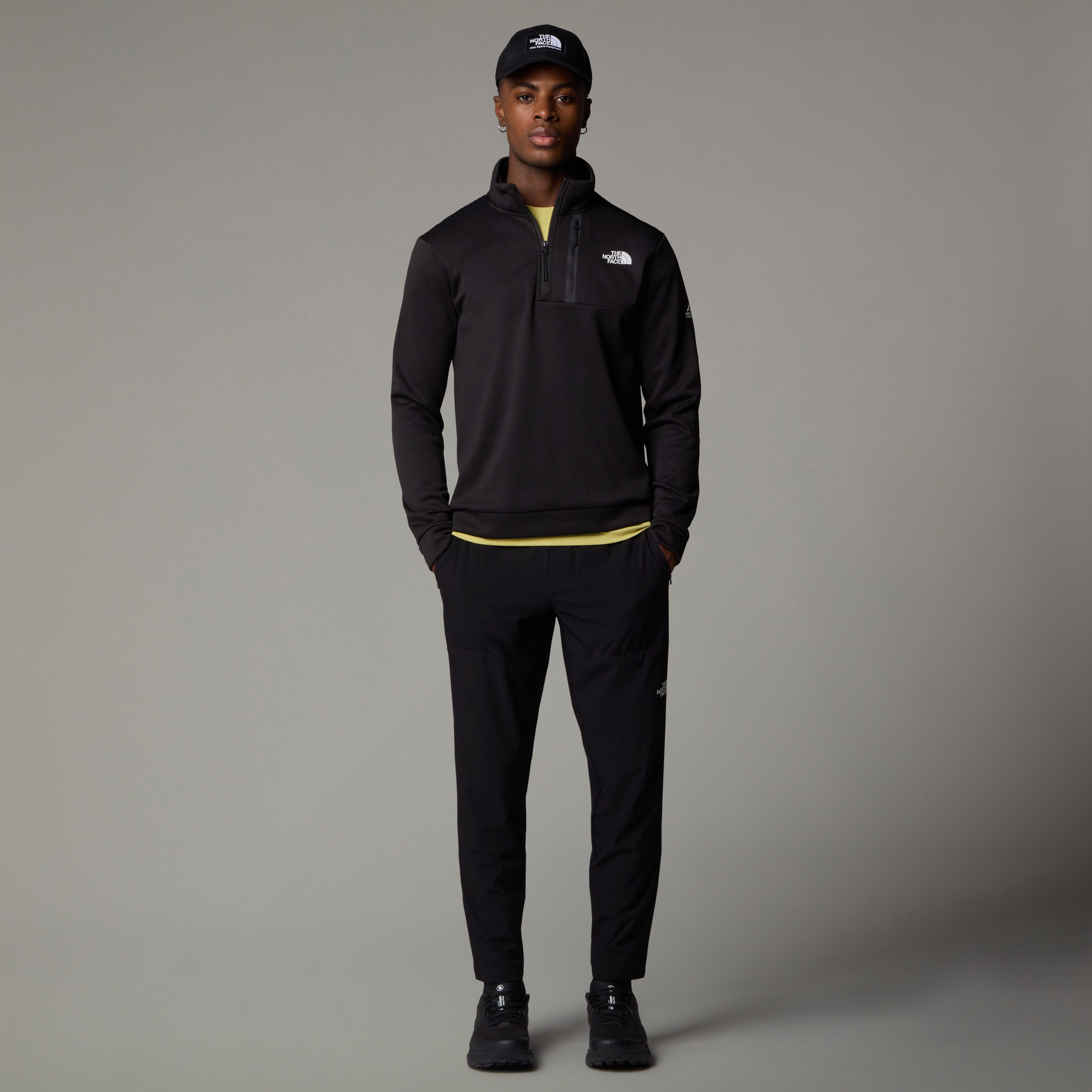 The North Face Sweatshirt Mountain Athletics Fleece mit 1/4-langem RV für Herren (1-tlg) für sportliche Aktivitäten, aus elastischem Material
