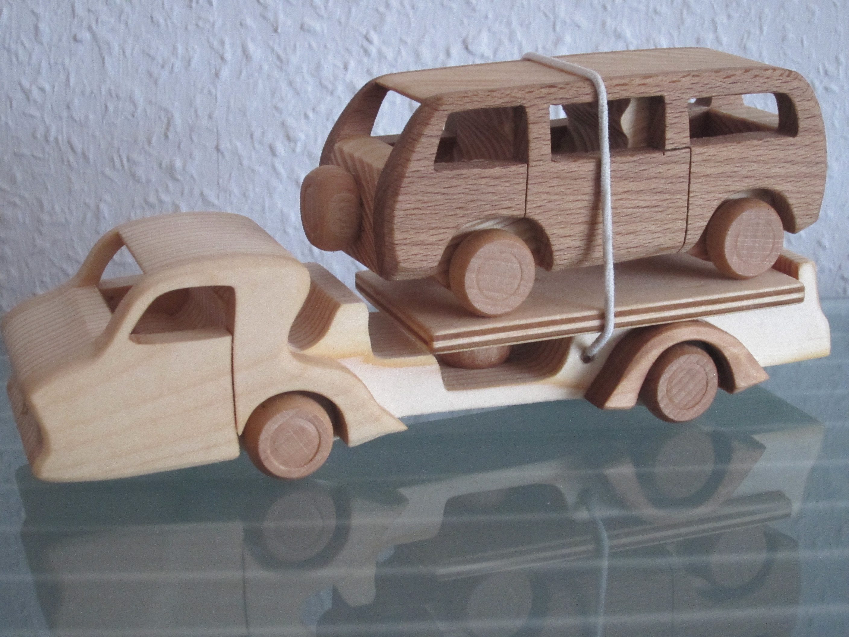 Holzprodukte Spielzeug-LKW Autotransporter LKW Auto Transporter Sportwagen Oldtimer Fahrzeug PKW