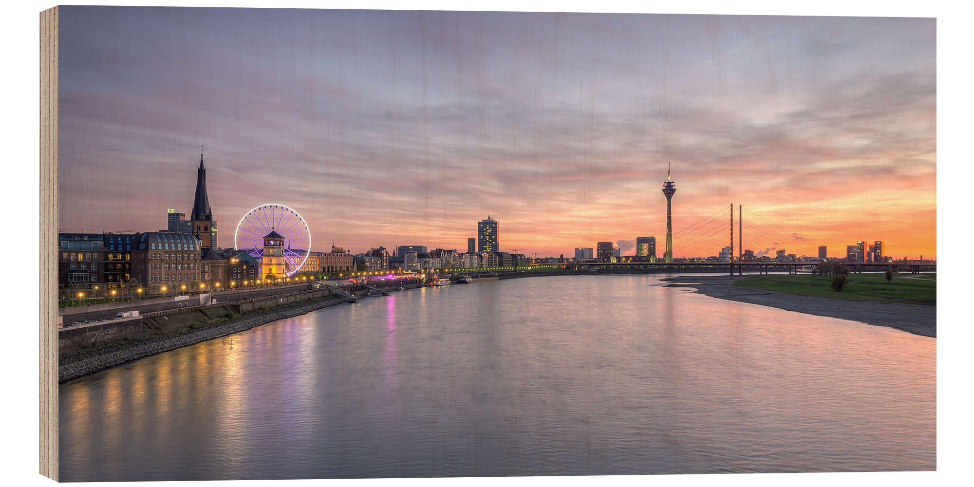 Posterlounge Wandbild Düsseldorf Skyline bei feuerrotem Sonnenuntergang, Michael Valjak, erhältlich als Poster, Leinwandbild, Wandsticker oder Acrylglasbild
