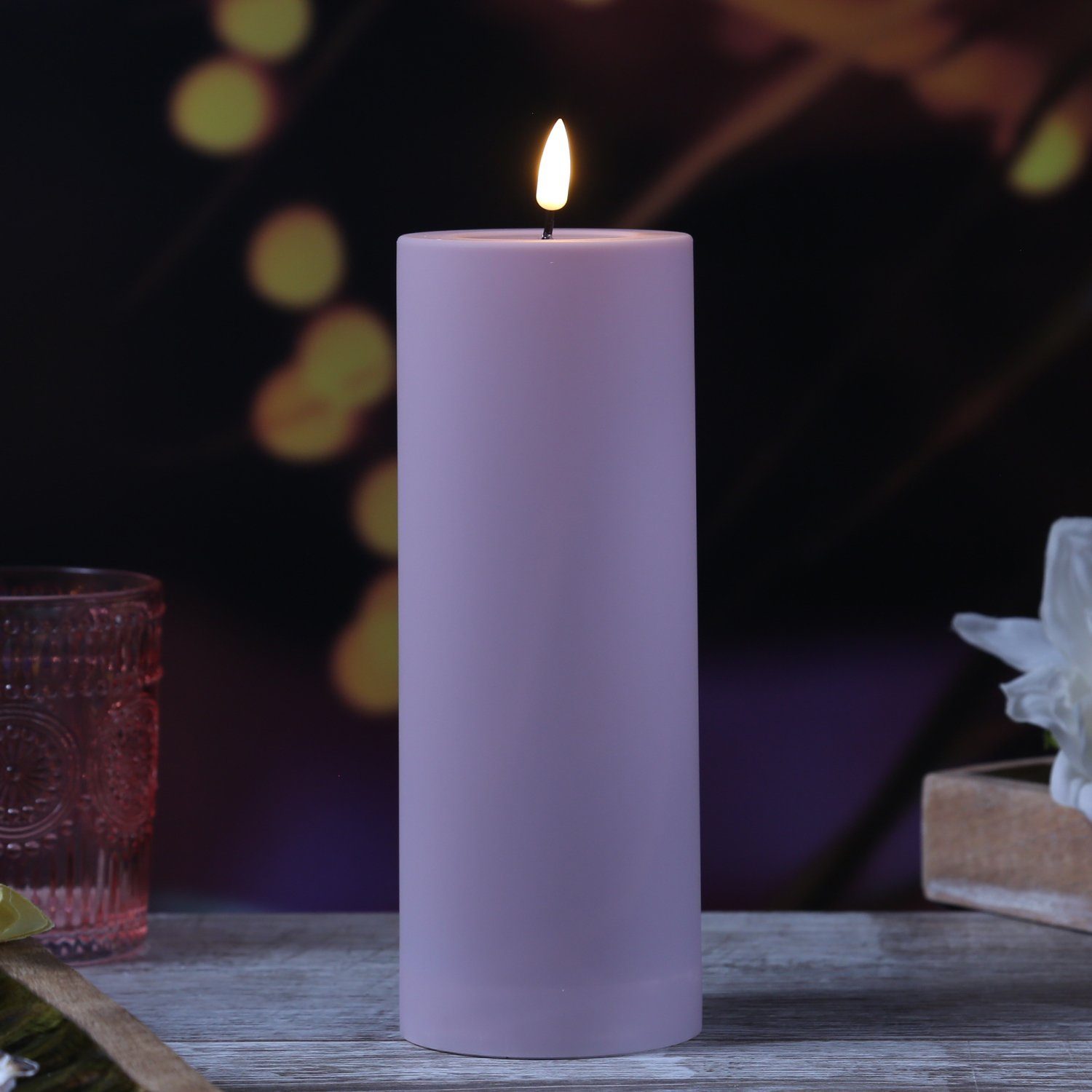 Deluxe Homeart LED-Kerze LED Kerze MIA Deluxe für Außen 3D Flamme flackernd  H: 20cm D: 7,5cm flieder lila (1-tlg)
