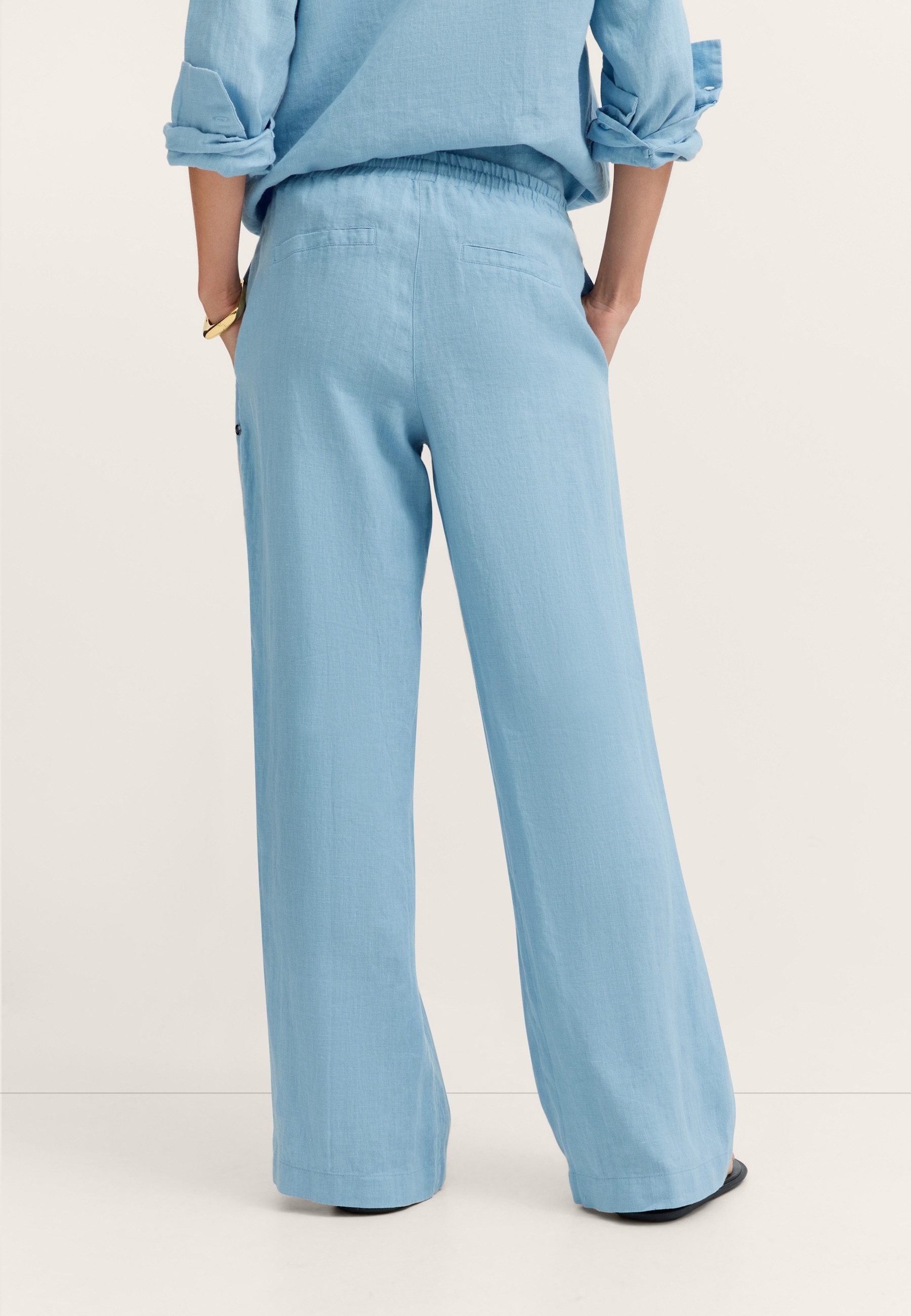 bugatti Leinenhose Modern Fit mit entspannter Bundlösung