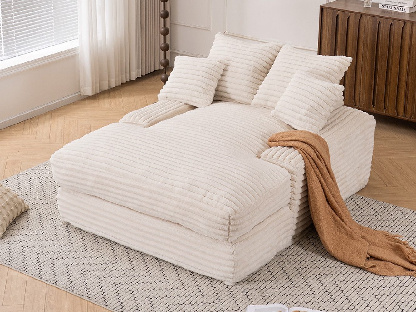 DEKKETO Schlafsofa Große Cord Cloud Couch 175x137cm – einteiliges Schaumstoff-Sofa, 1 Teile, mit breiten ArmlehnenKomplettes 4-Kissen-Set, ohne Montage