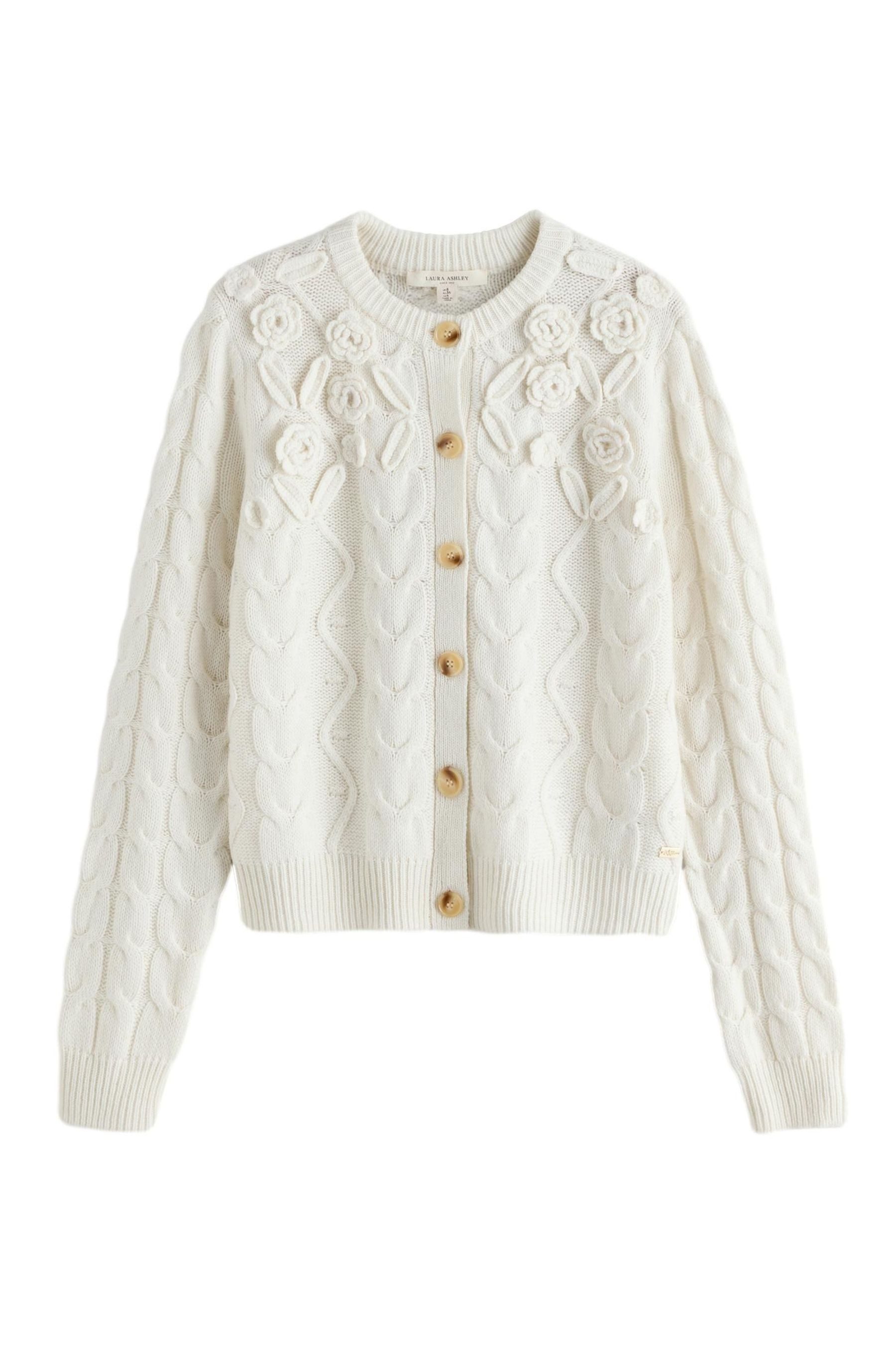 LAURA ASHLEY Strickjacke Laura Ashley Strickjacke mit Zopfmuster & 3D-Blume (1-tlg)