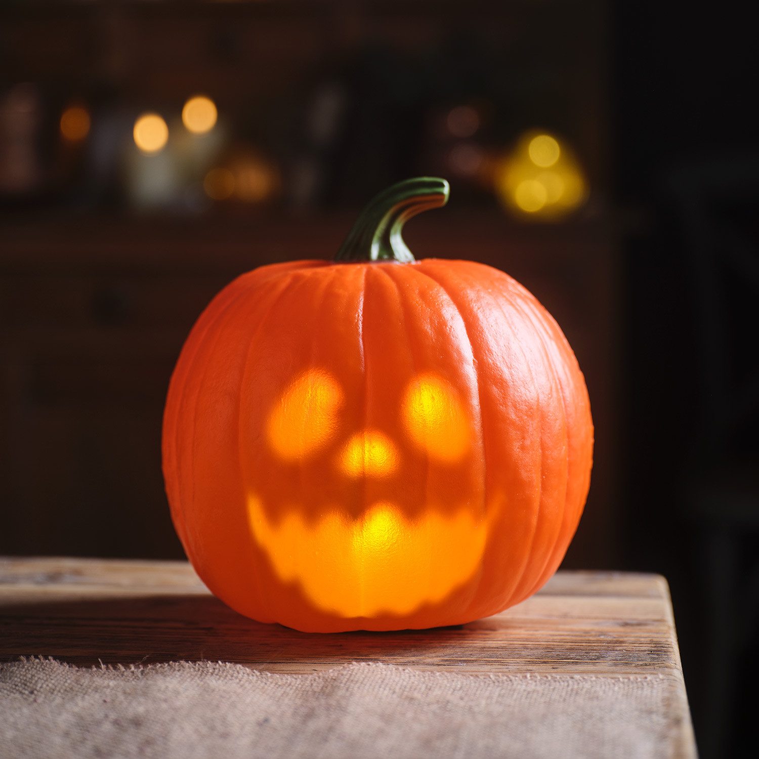 Lights4fun LED-Dekofigur Animierter Halloween-Kürbis mit Ton- und visuellen Effekten – Bild 2 von 3