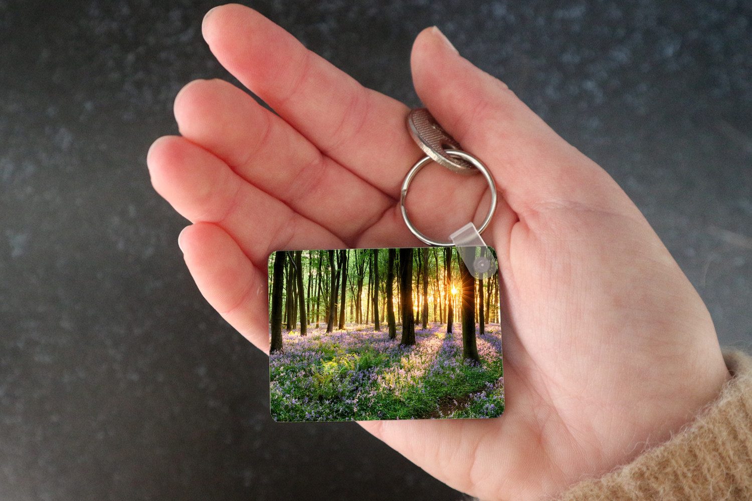MuchoWow Schlüsselanhänger Wald - Blumen - Lavendel - Sonne - Lila - Natur, Rechteckig mit Schlüsselring, Geschenk, Accessoire, 6x4 cm