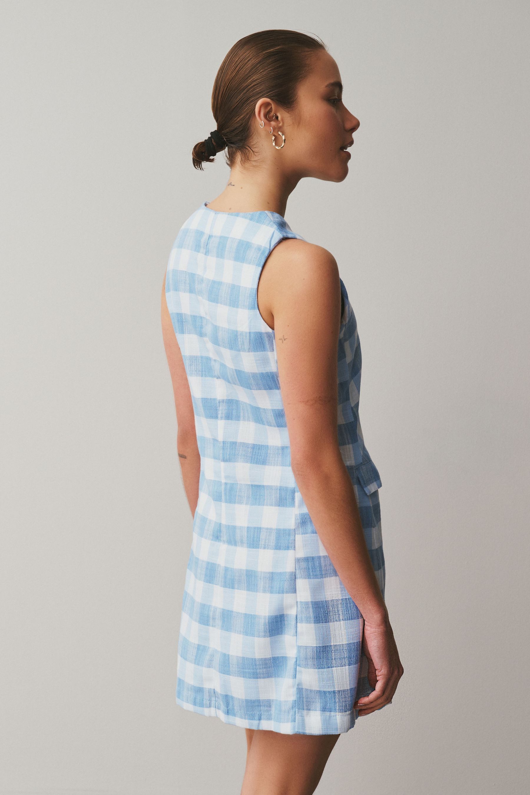 Next Minikleid Durchgeknöpftes Minikleid mit ärmelloser Weste (1-tlg) – Bild 2 von 5