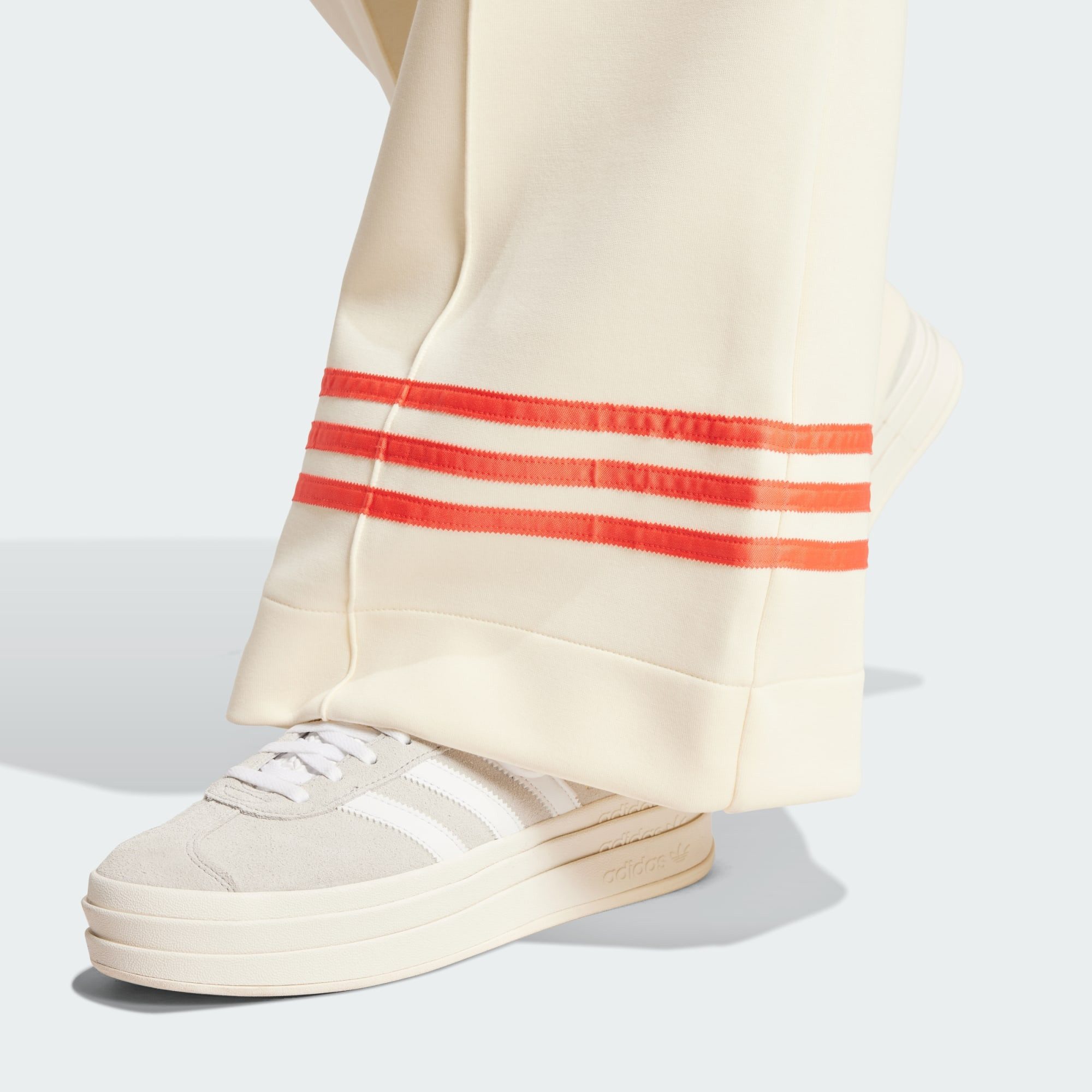 adidas Originals Trainingshose ADICOLOR NEUCLASSICS TRAININGSHOSE (1-tlg)