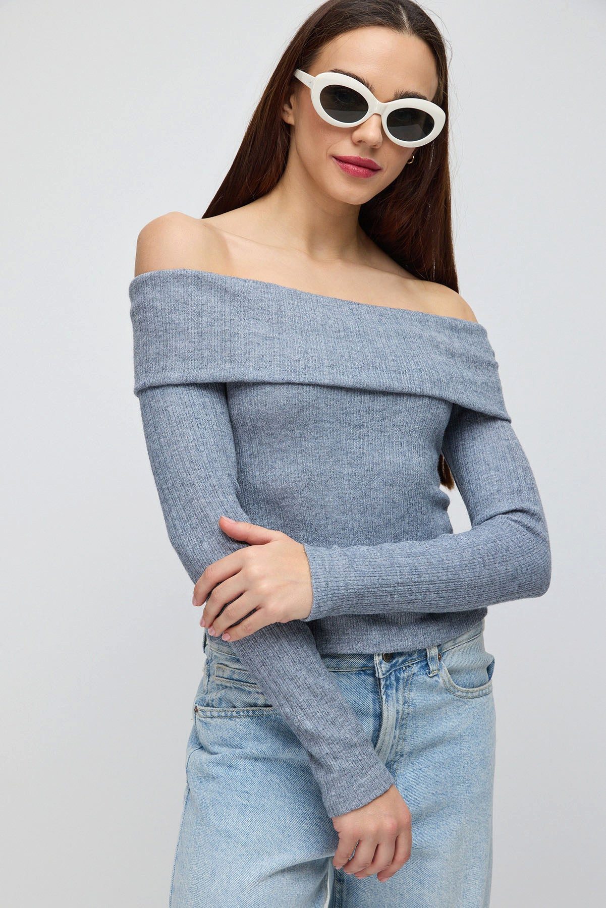 Blusentop Blaue schulterfreie Langarm-Damenbluse mit tailliertem Schnitt