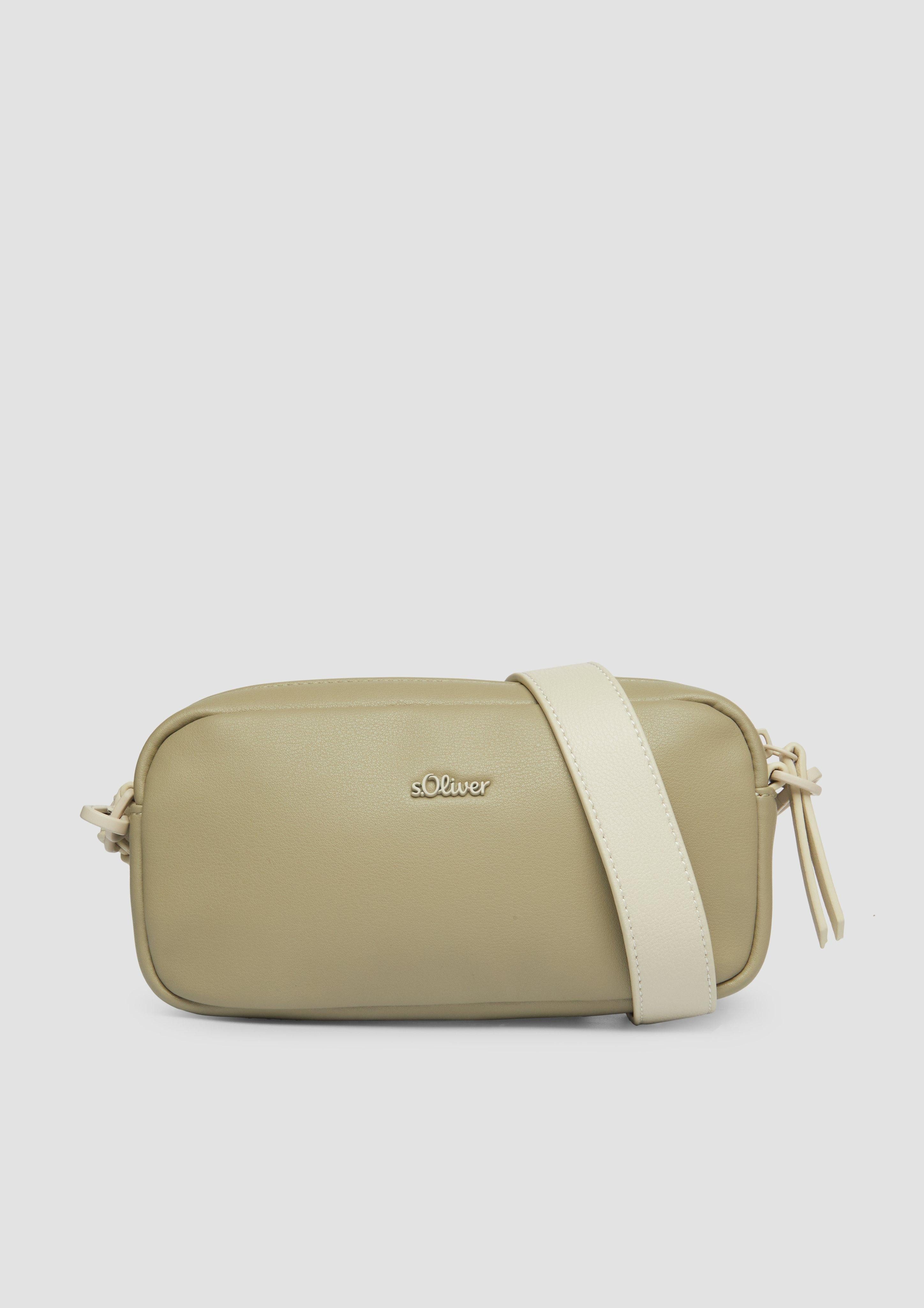 Tragetasche Lässige Camera-Bag mit Logo-Detail und abnehmbarem Schulterriemen