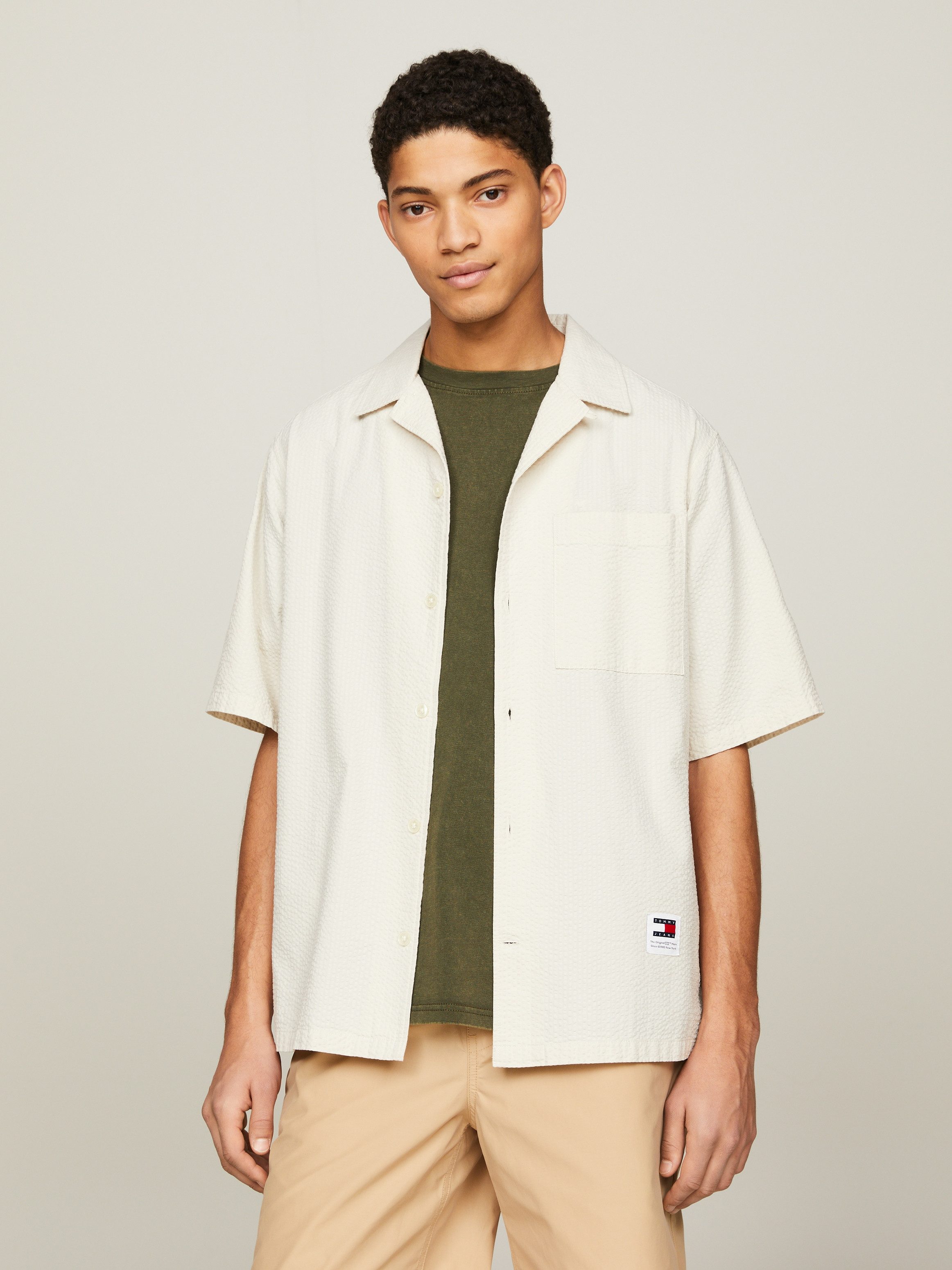 Tommy Jeans Kurzarmhemd TJM RLX SEERSUCKER CAMP SHIRT