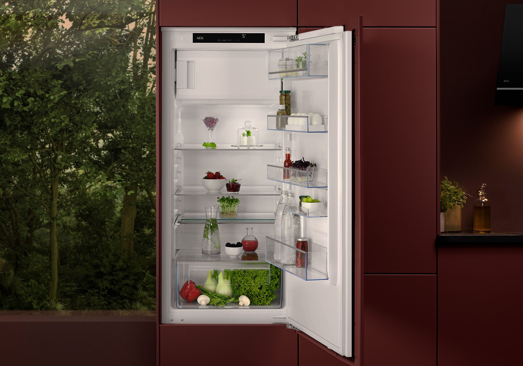AEG Einbaukühlschrank 5000 TSF5012WDF, 122,4 cm hoch, 55,6 cm breit, OptiSpace ermöglicht dir eine flexible Nutzung des Kühlraums