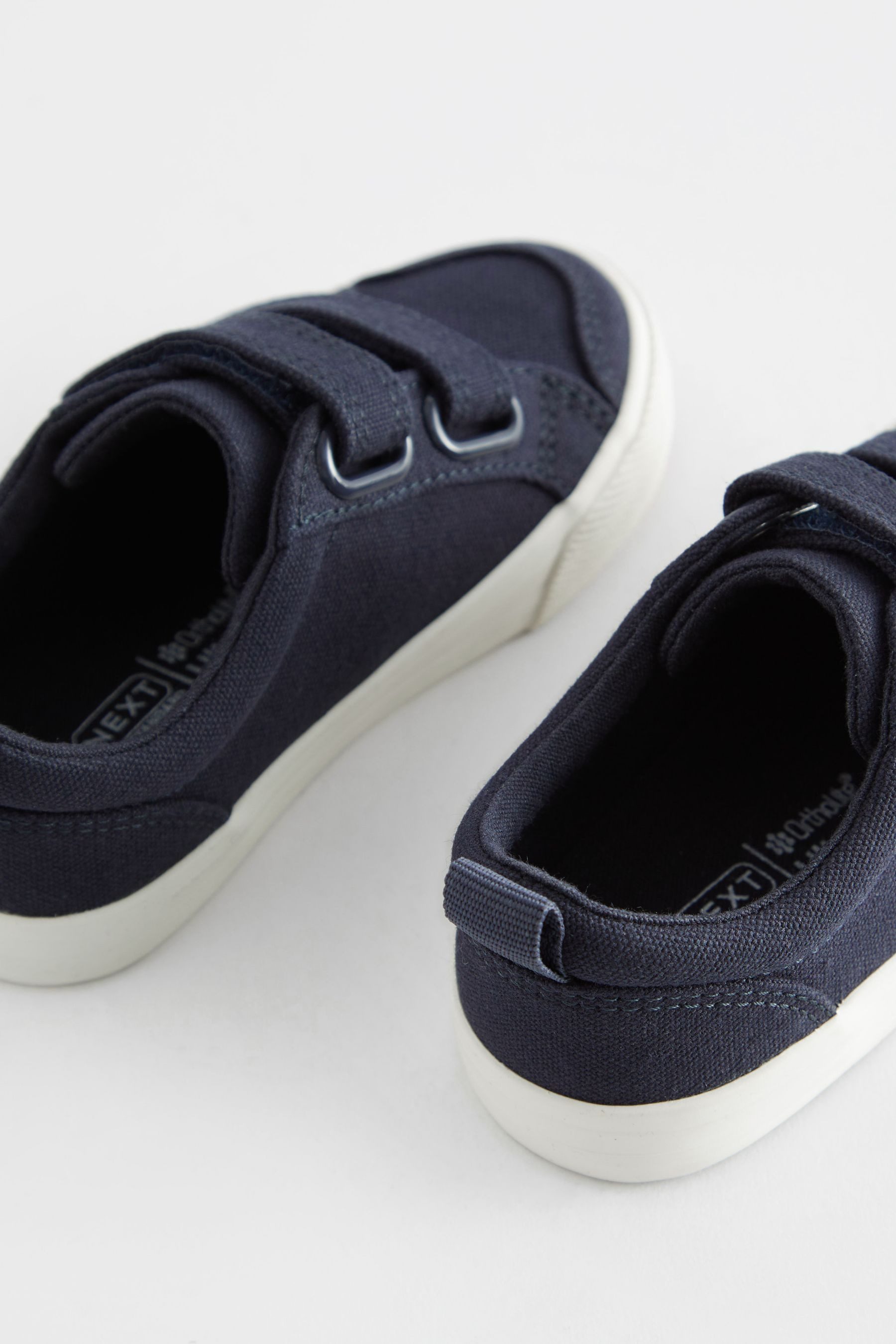 Next Schuhe mit Doppelklettverschluss, weite Passform Sneaker (1-tlg)