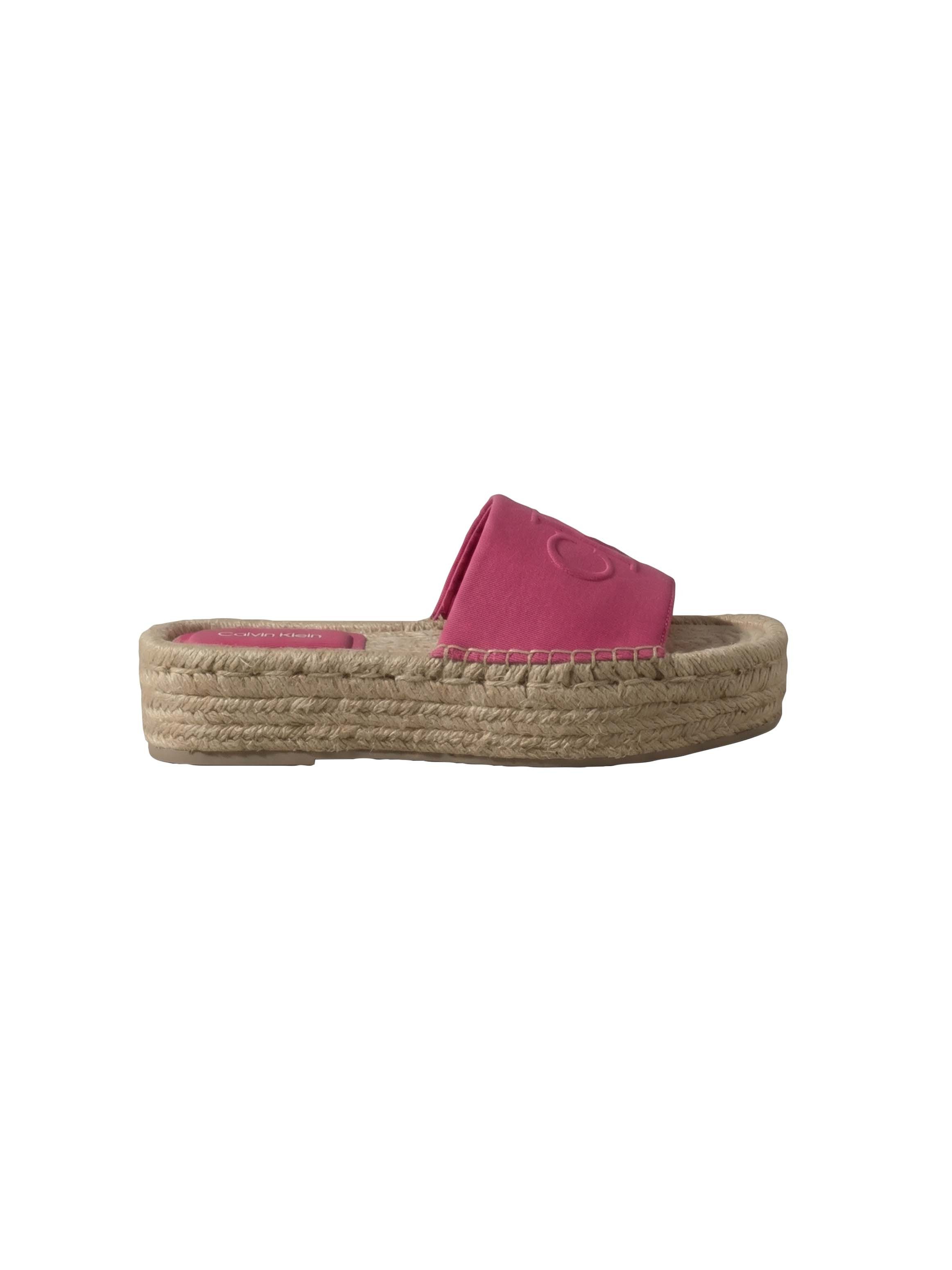 Calvin Klein FLATF ESPA NEOP MG Pantolette Sommerschuh, Strandschuh mit Plateau, schmale Form