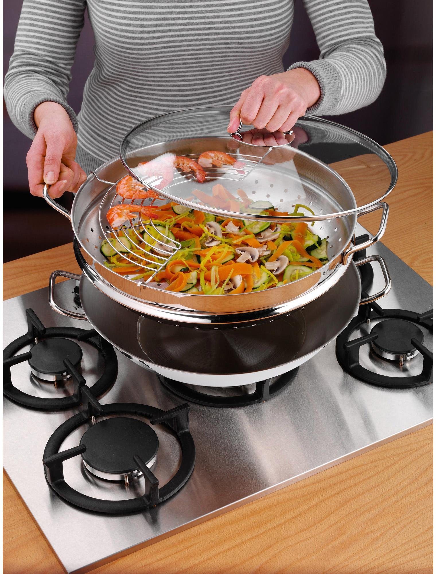 WMF Wok Wokpfanne Macao 36 cm, Induktion, Cromargan® Edelstahl Rostfrei 18/10 (Set, 4-tlg., 1 x Wok mit Glasdeckel, Dämpfeinsatz, Rezeptheft), für alle Herdarten geeignet, scharfes Anbraten bei hohen Temperaturen