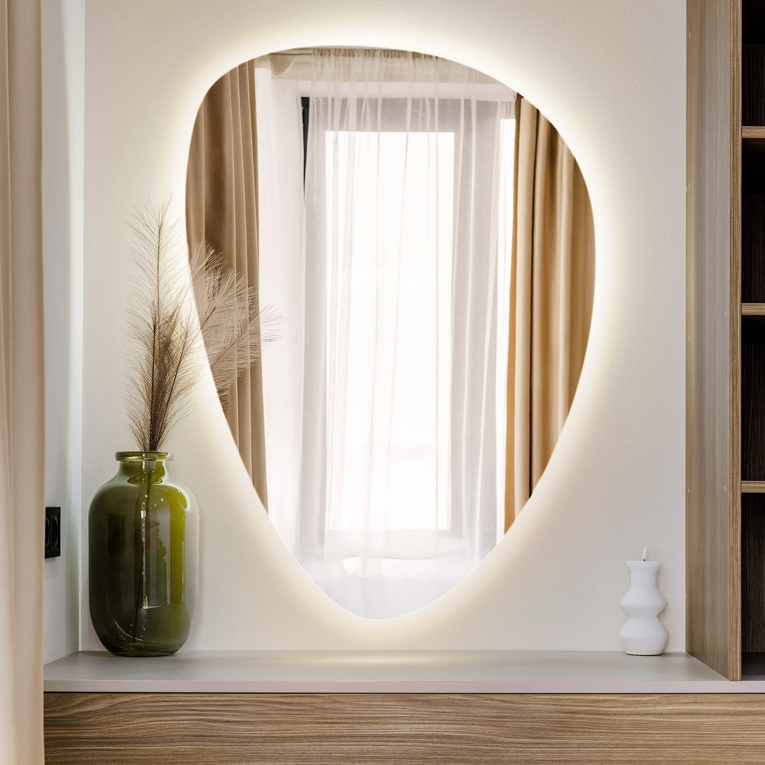 Tulup Dekospiegel Unregelmäßiger Premium-LED-Badezimmerspiegel, fertig zum Aufhängen, eiförmiger Spiegel LED, Warmweiß 3000K – Bild 2 von 5