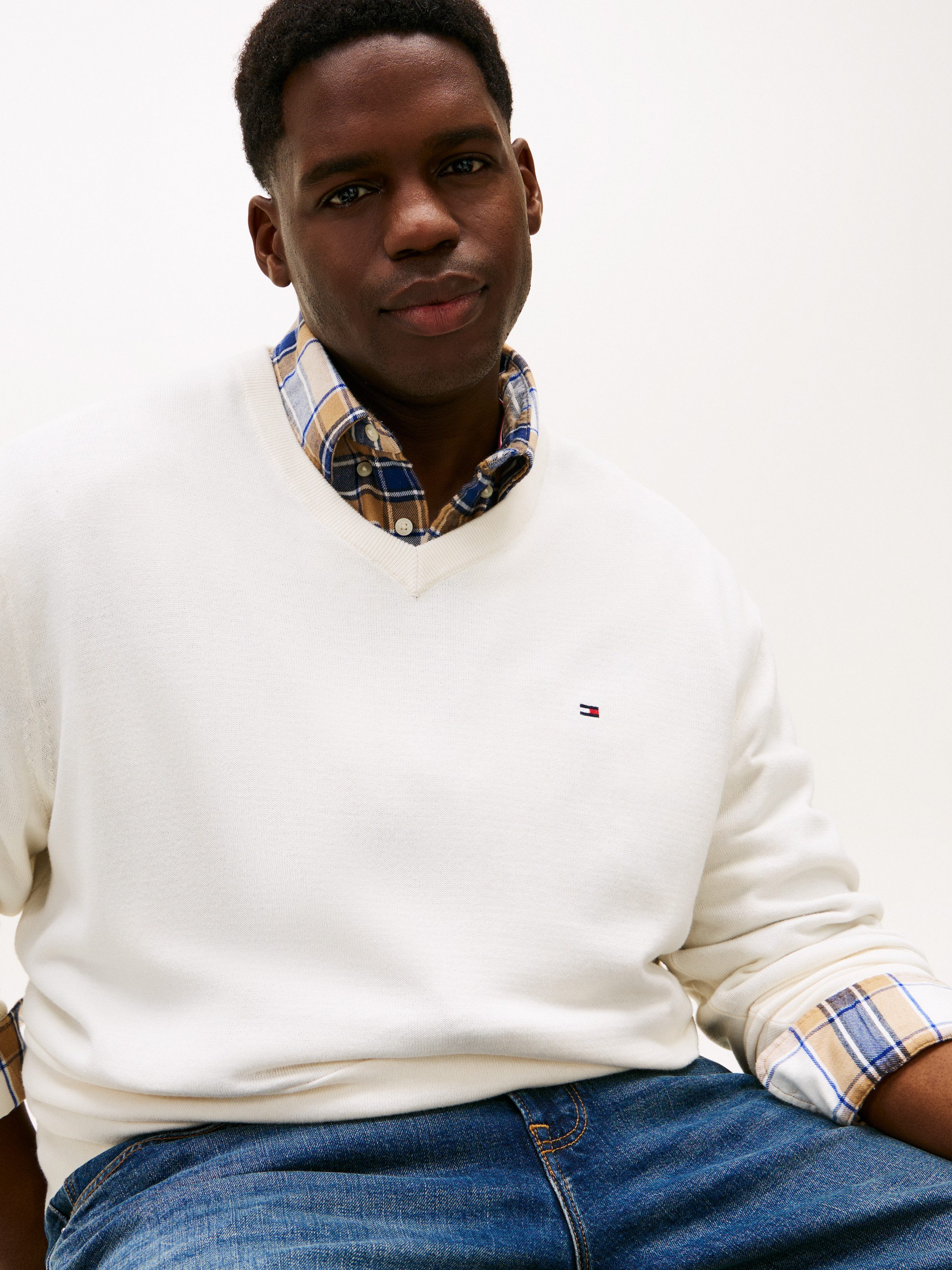 Tommy Hilfiger Big & Tall V-Ausschnitt-Pullover BT-ESSENTIAL COTTON (Rippbündchen am Ärmel, Saum und Ausschnitt) Große Größen, normale Passform