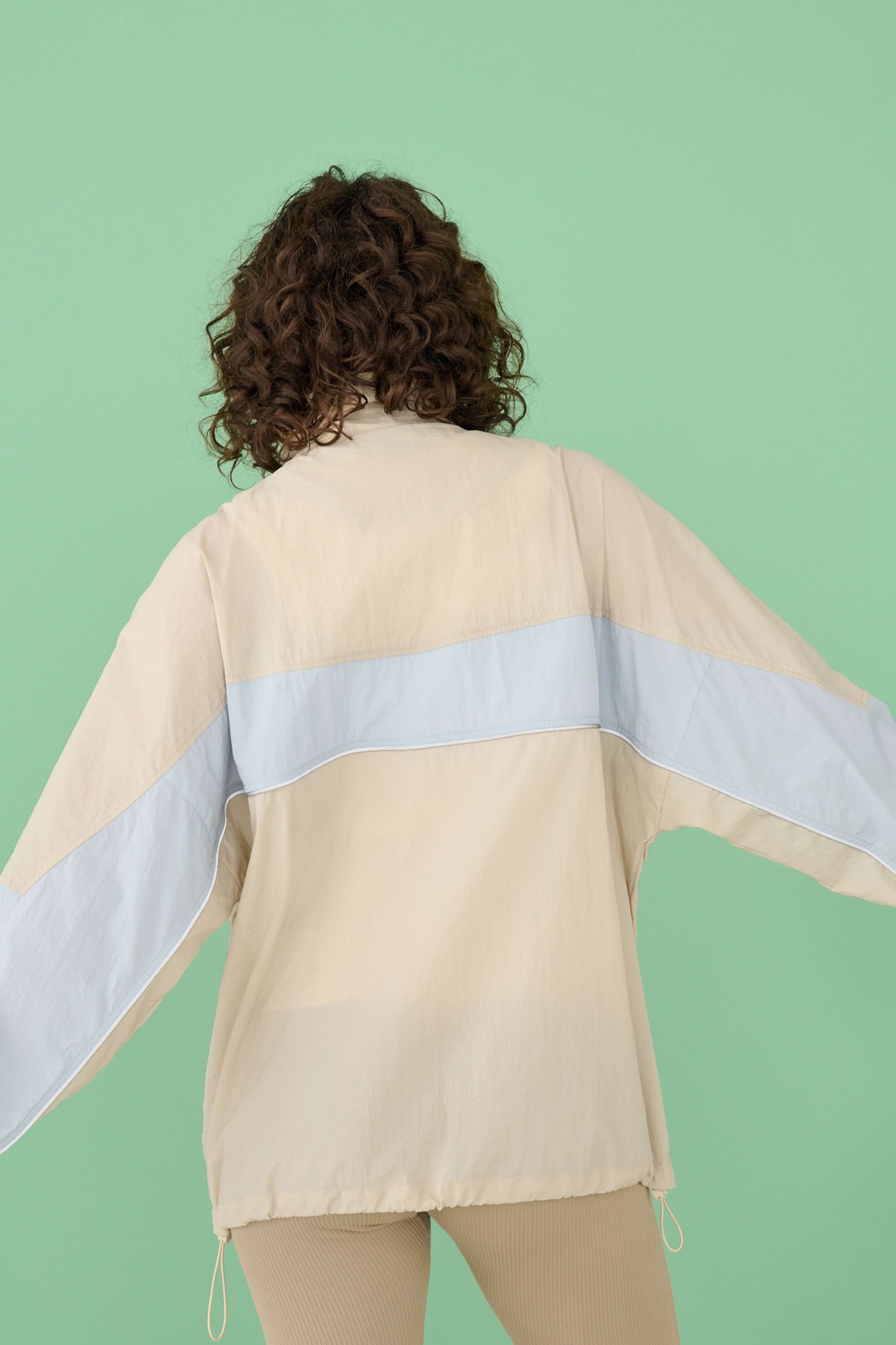 Next Laufjacke Windbreaker-Jacke mit Farbblock-Design zum Laufen (1-St) günstig online kaufen