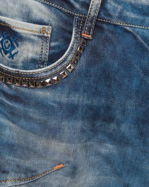 Cipo & Baxx Regular-fit-Jeans Herren Jeans Hose im mit aufwendiger Nietenverzierung und Labelschrift Jeans Hose mit dem gewissen Extra durch die Nietenverzierung