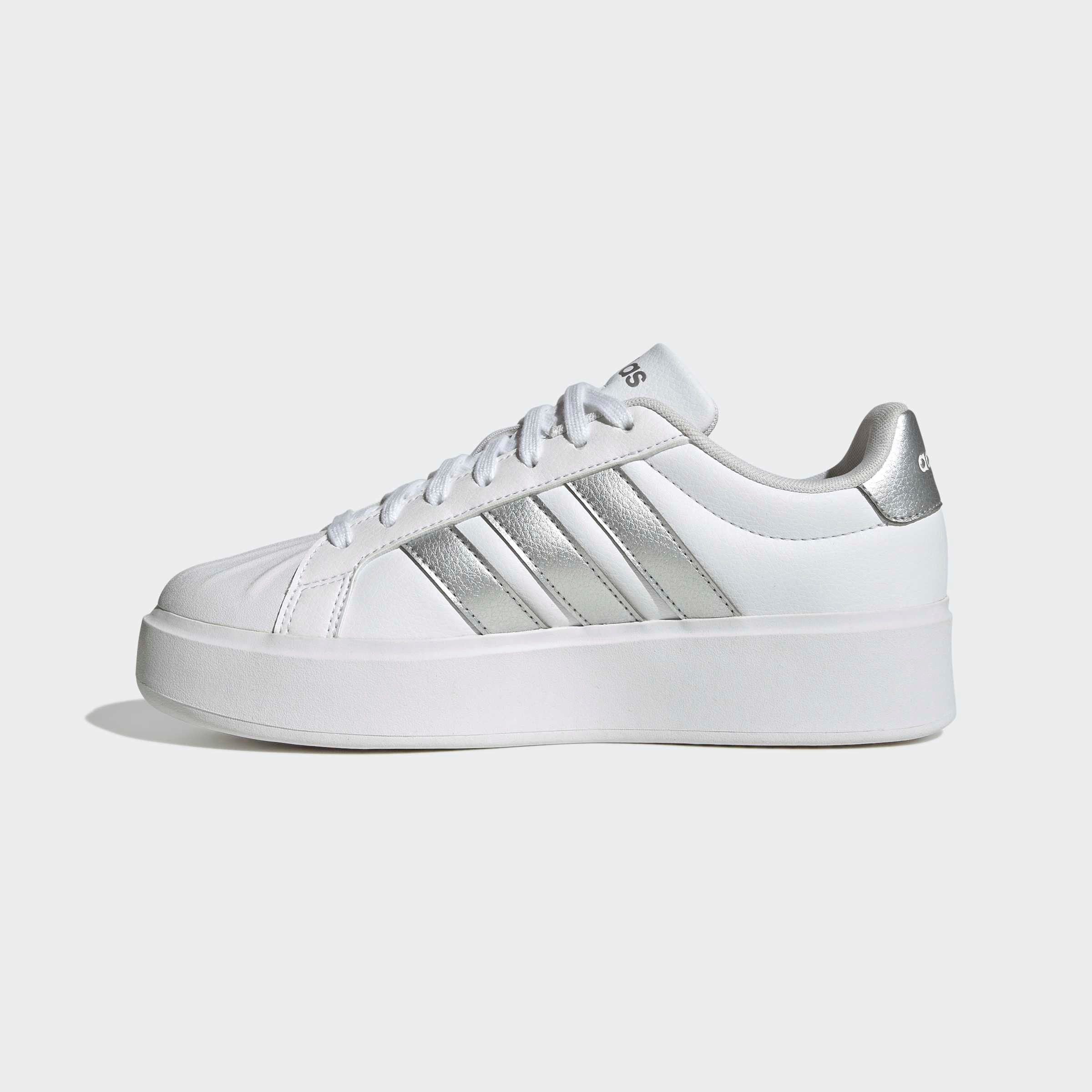adidas Sportswear STREETTALK BOLD Plateausneaker inspiriert vom Design des adidas Superstar