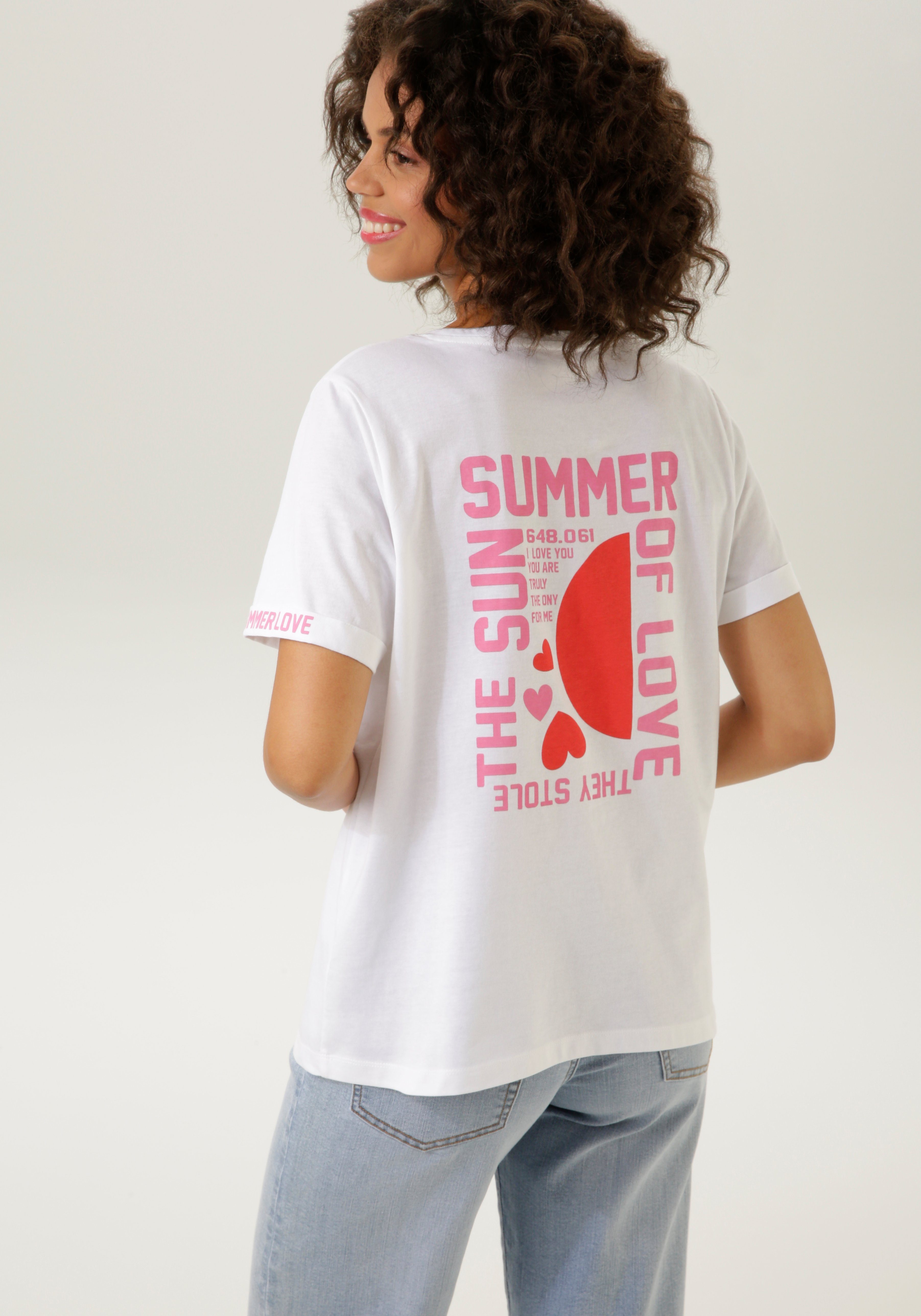 T-Shirt Aniston KOLLEKTION mit und - NEUE CASUAL Herz-Applikation bedrucktem Rücken
