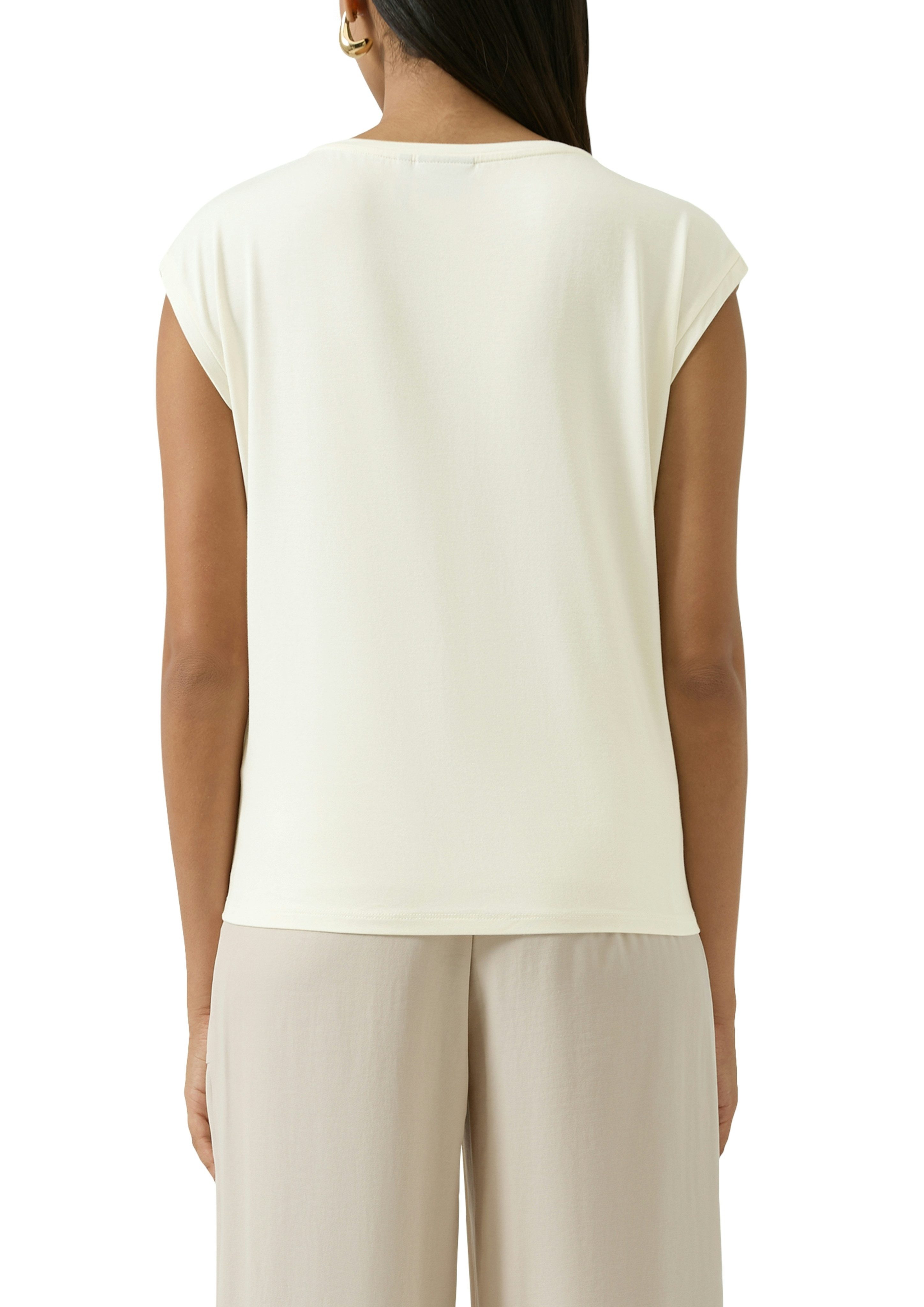 s.Oliver BLACK LABEL Paillettenshirt mit floralen Applikationen, pflegeleicht, taillierte Passform – Bild 2 von 4