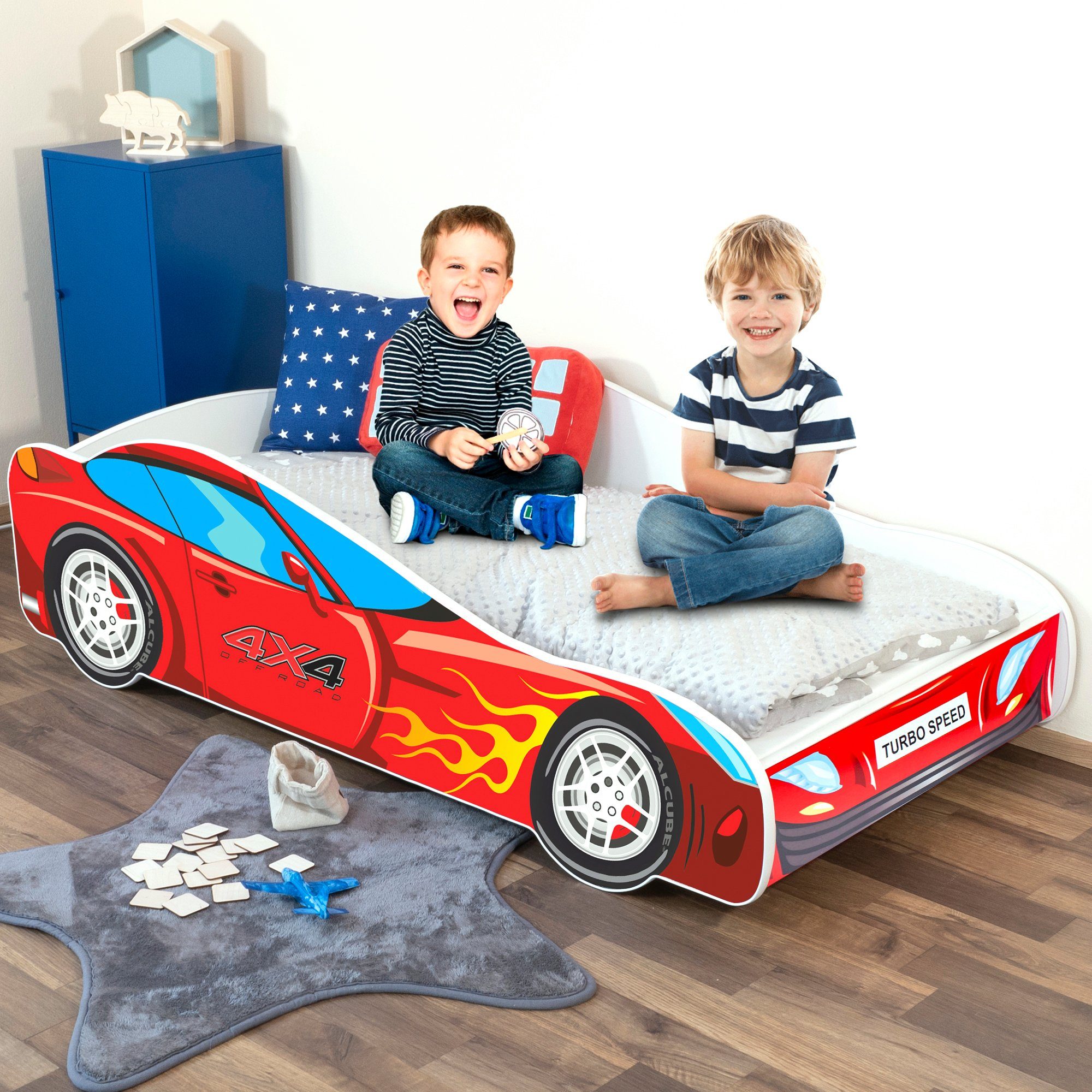 Alcube Rennwagenbett »BURNING FLAME«, Autobett 70×140 cm für kleine Rennfahrer im PKW BURNING FLAME CAR Design ohne Matratze, mit Lattenrost und…