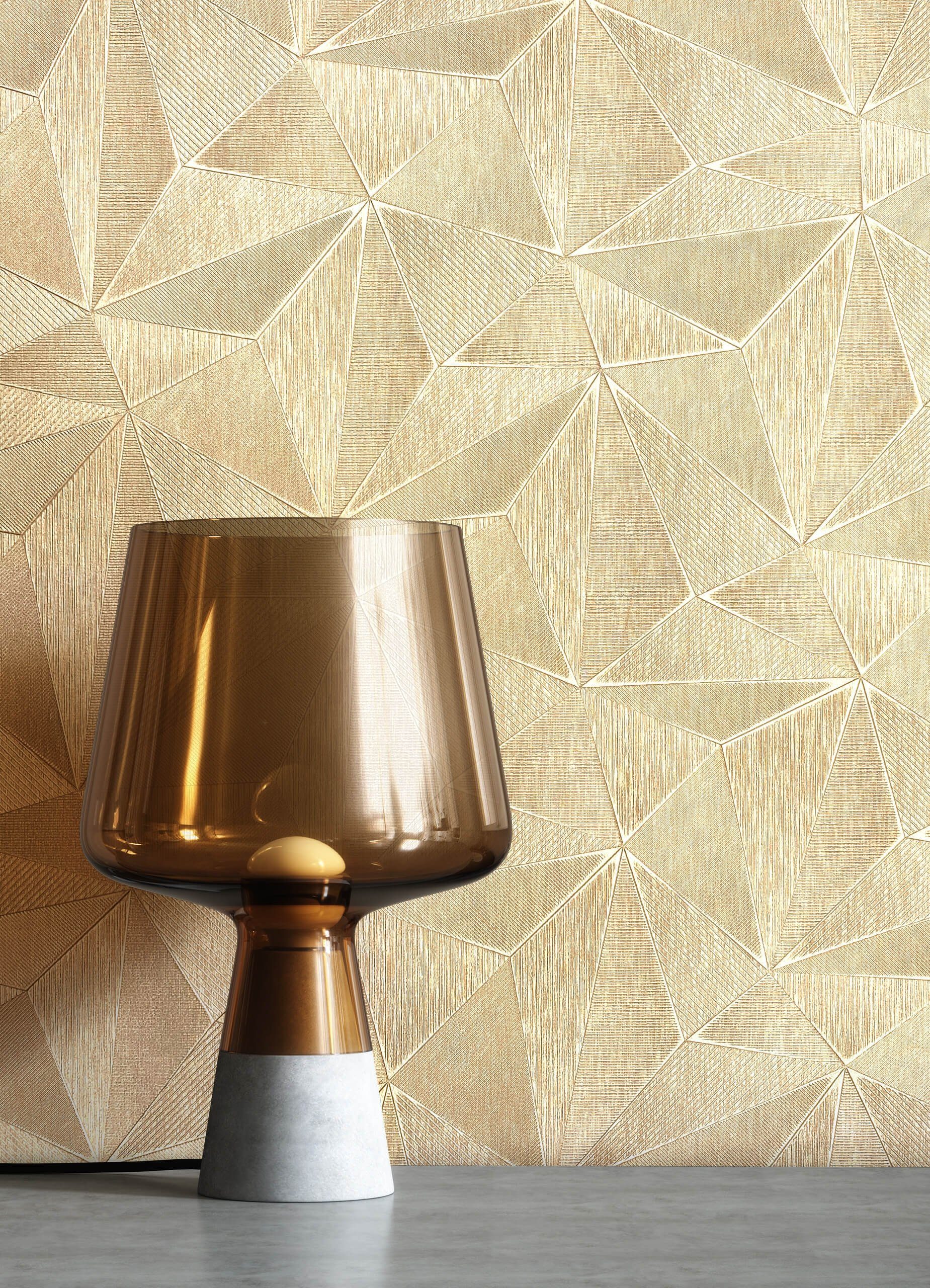 Newroom Vliestapete, Gold Tapete Glamour Dreiecke - 3D-Optik Grafiktapete Grafisch Geometrisch Grafik für Wohnzimmer Schlafzimmer Küche