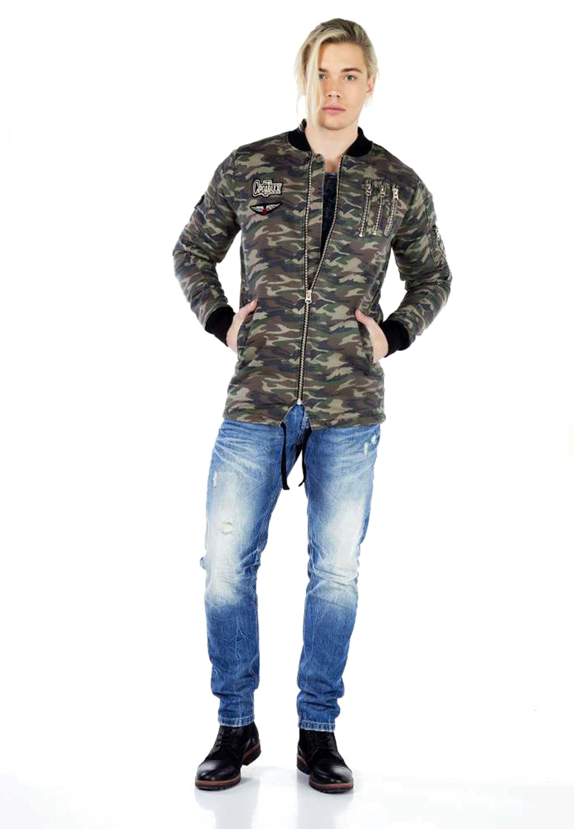 Cipo & Baxx Outdoorjacke khaki im Military-Style angesagten