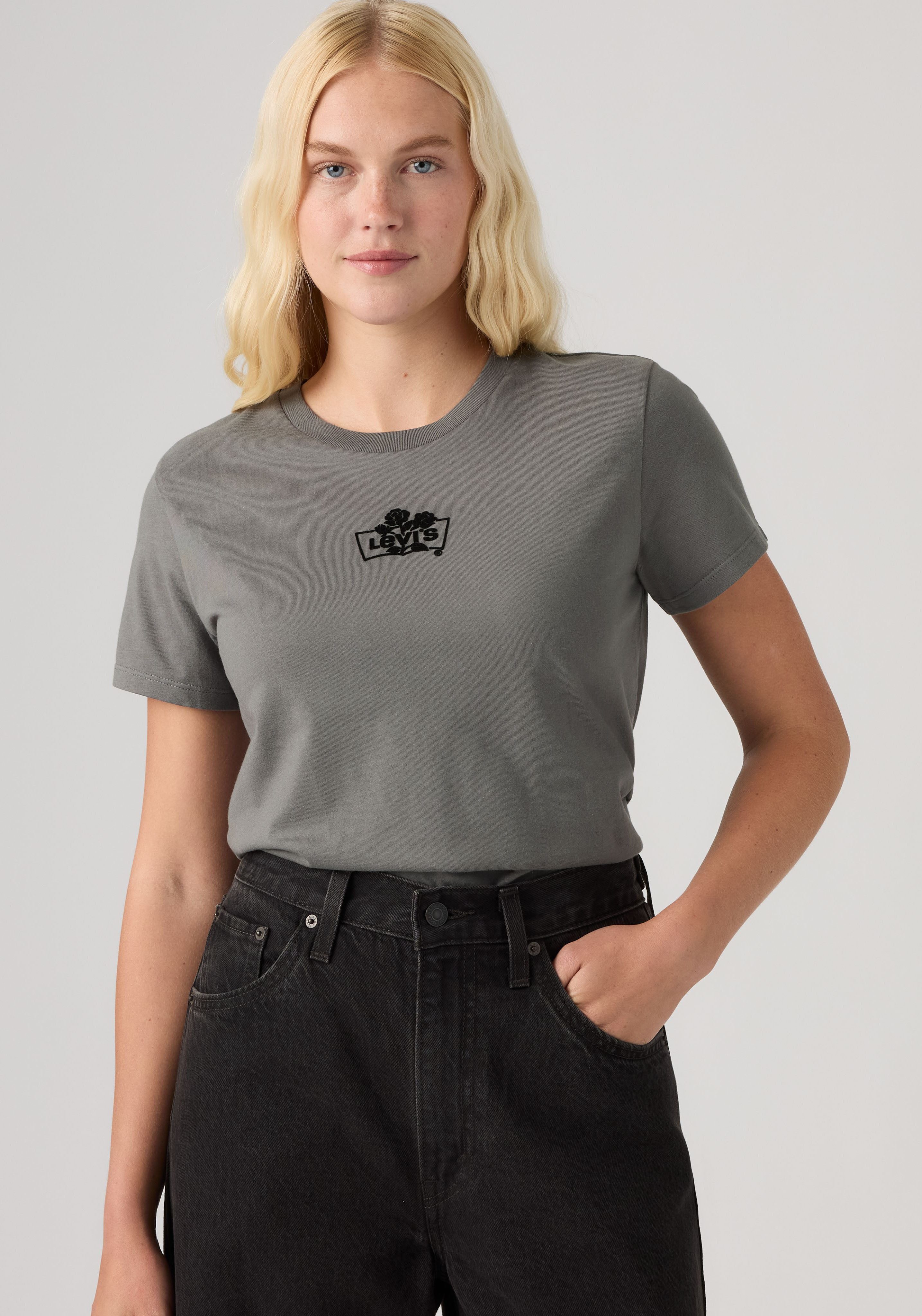 Levi's® T-Shirt THE PERFECT TEE mit Batwing-Logoprint – Bild 2 von 5