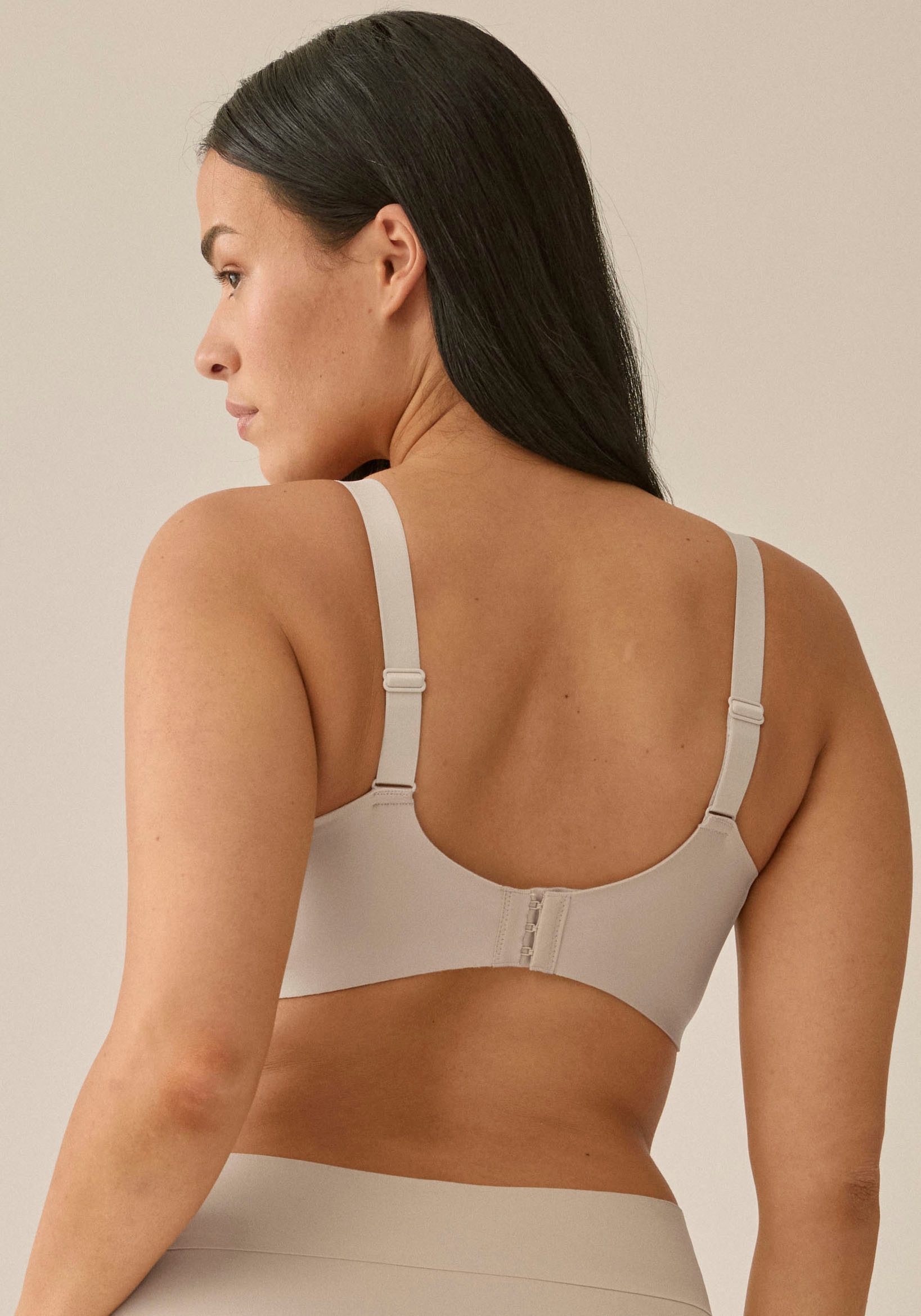 Naturana Soft-BH Smoothing flache nahtlose Abschlüsse, breites Unterbrustband, ohne Bügel, basic