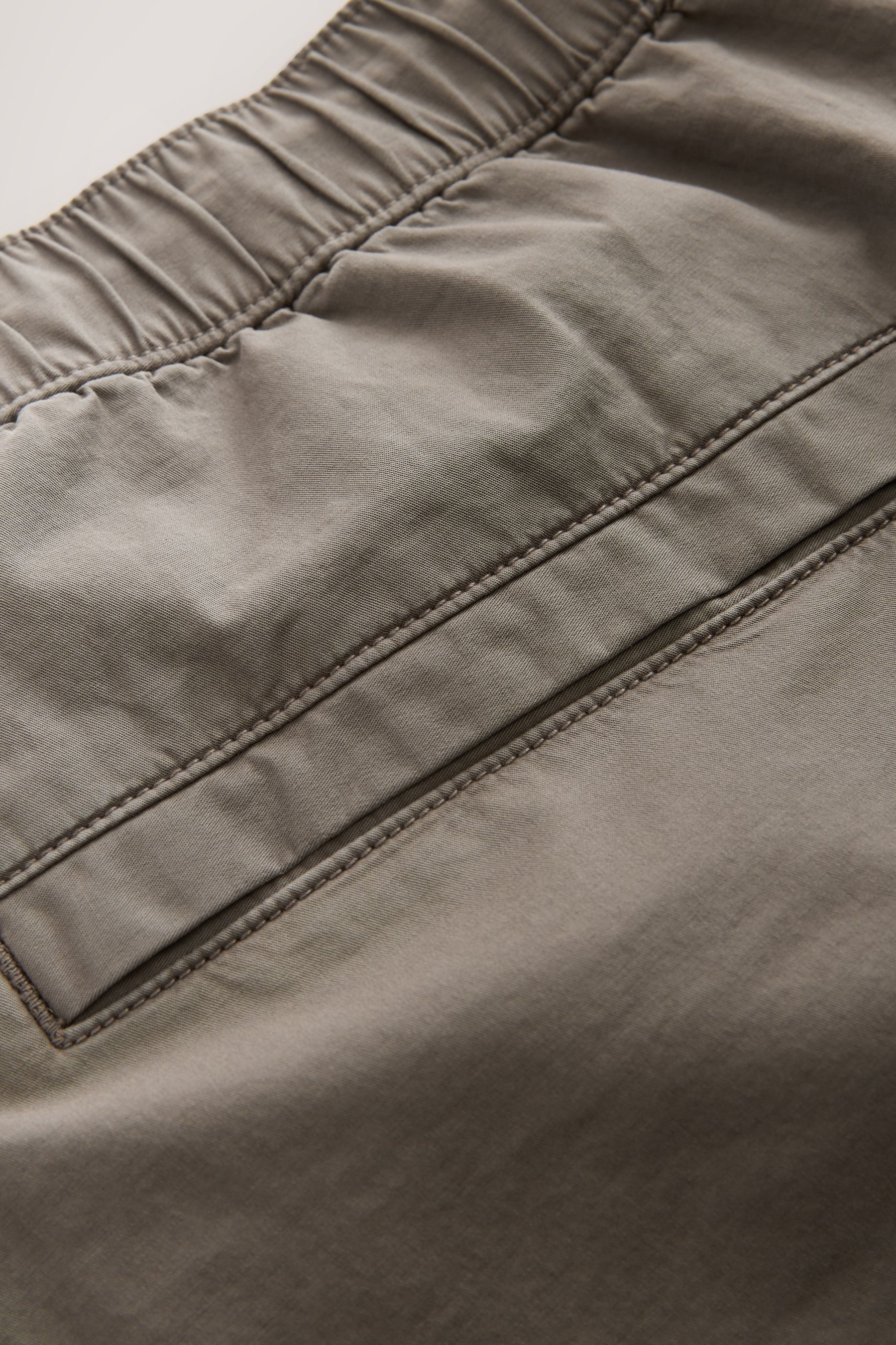 Next Cargohose Cargo-Hose aus Baumwollstretch Regular-Tapered Fit (1-tlg)