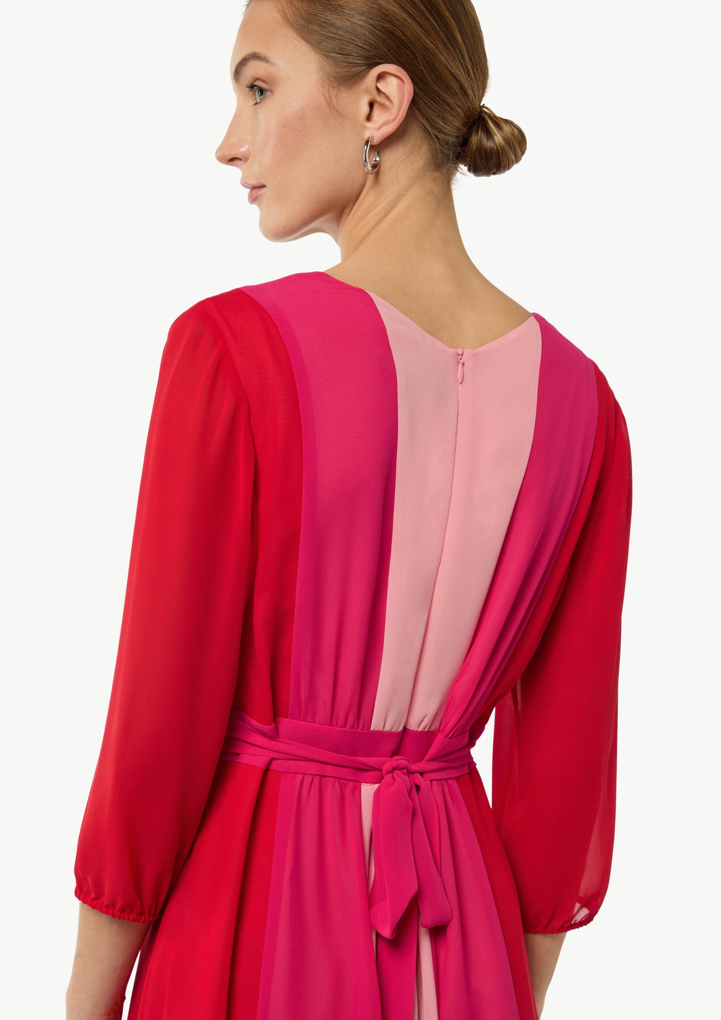 Comma Maxikleid Kurzes Kleid mit Bindegürtel günstig online kaufen
