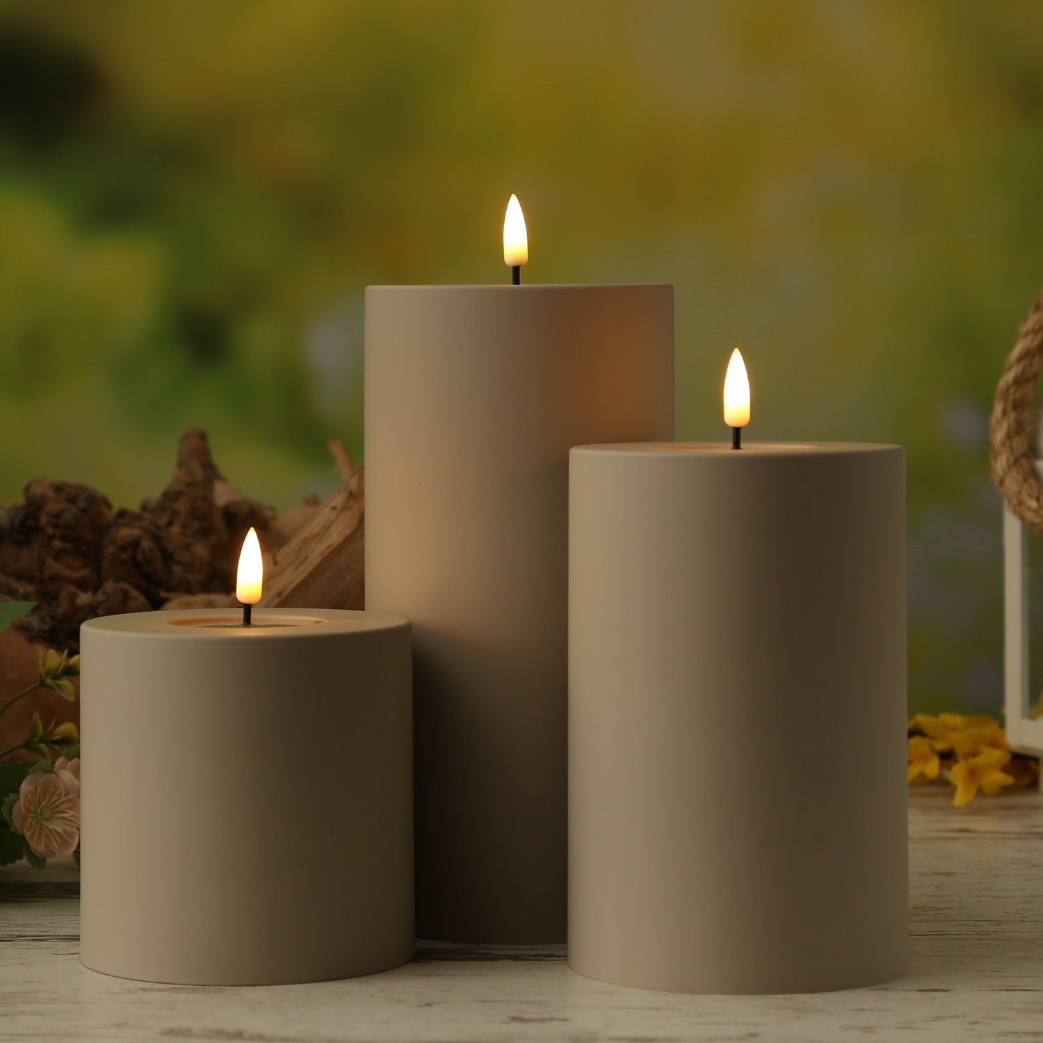 Deluxe Homeart LED-Kerze MIA Deluxe für Außen flackernd H: 15cm D: 10cm sand beige outdoor (1-tlg)