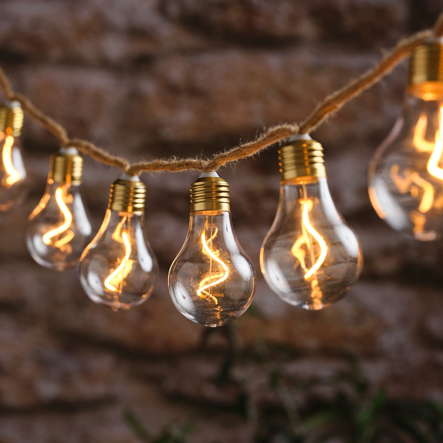 Lights4fun LED-Lichterkette 10er transparente Glühbirnen-LED-Lichterkette auf Naturseil mit Timer