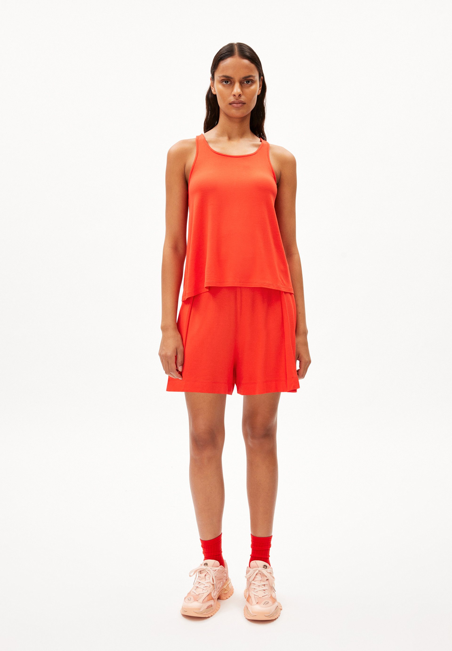 Armedangels Shorts AAREZU Shorts aus LENZING™ ECOVERO™ Viskose Mix (Relaxed Fit)