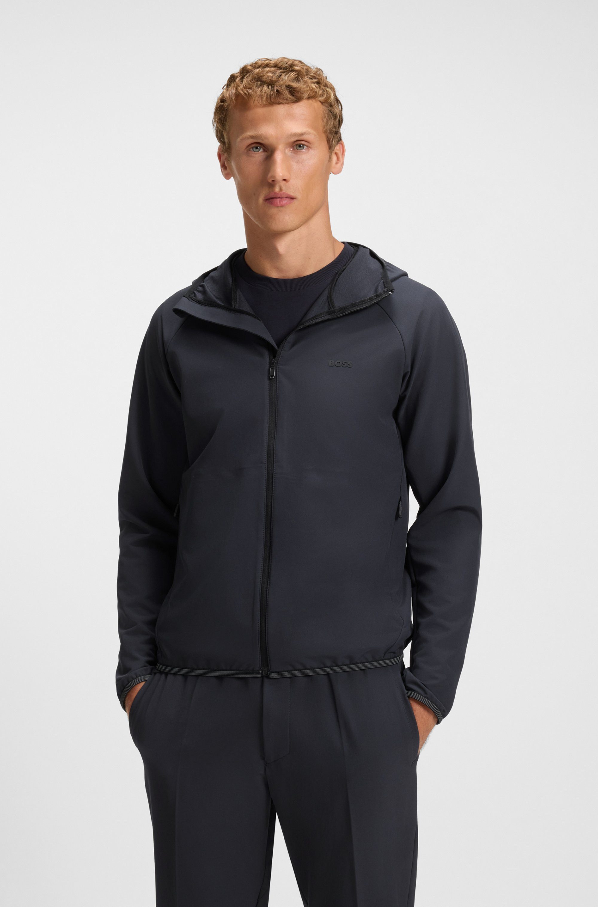 BOSS GREEN Funktionsjacke L Commuter wasserabweisend Funktionsjacke mit gummiertem Label 4 Wege Stretch
