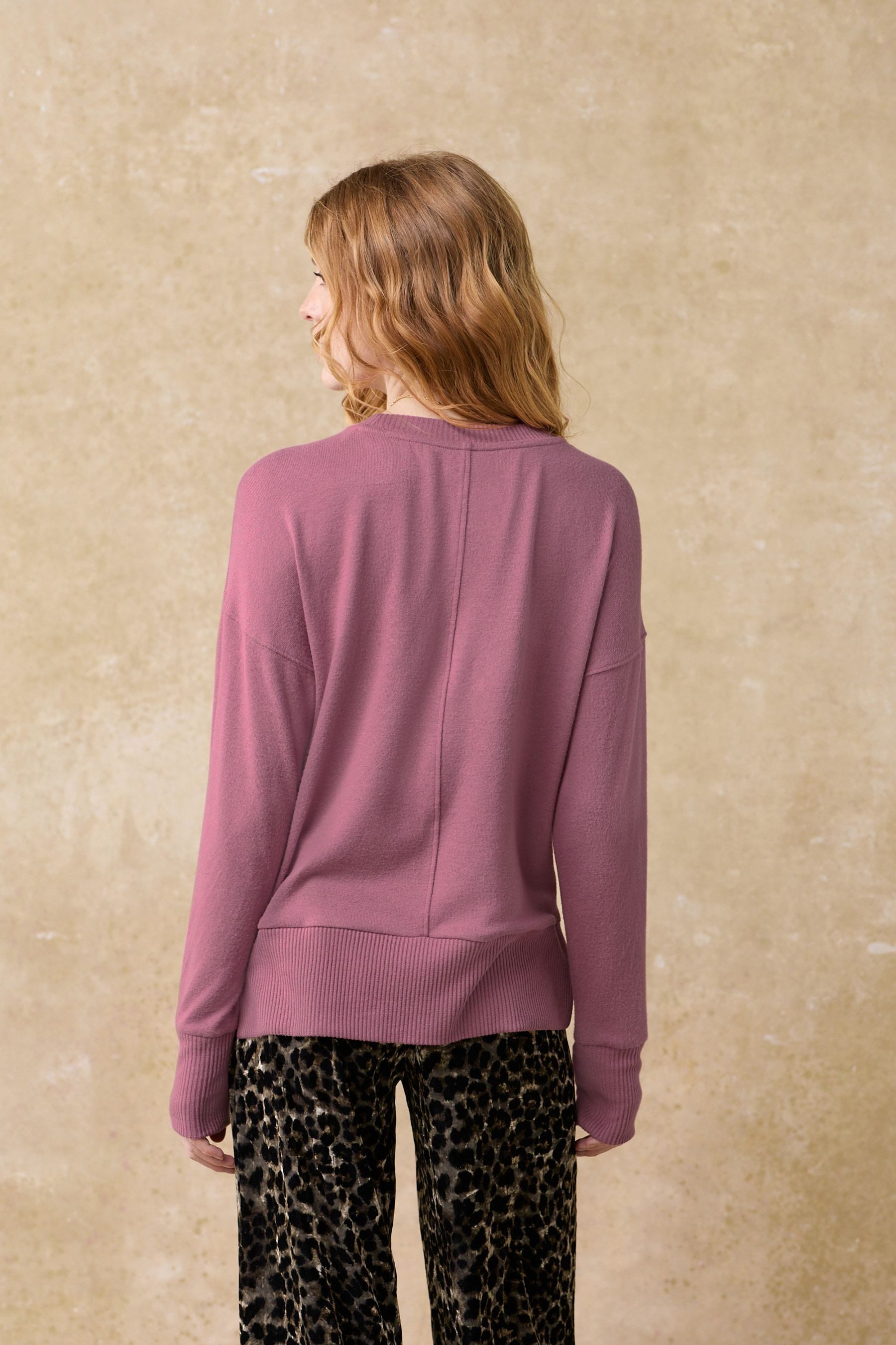 Next Rundhalspullover Weicher Rundhalspullover mit Nahtdetail günstig online kaufen