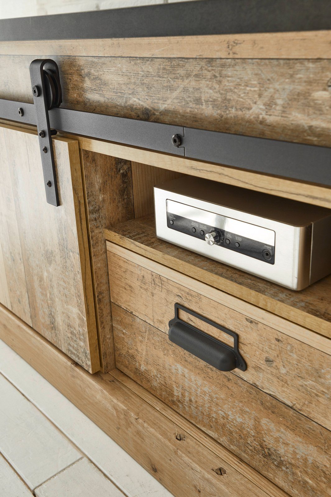 Furn.Design Wohnwand Stove, (Wohnzimmer 4-teilig in Used Wood, Breite 390 cm), mit Schiebetüren, Soft-Close