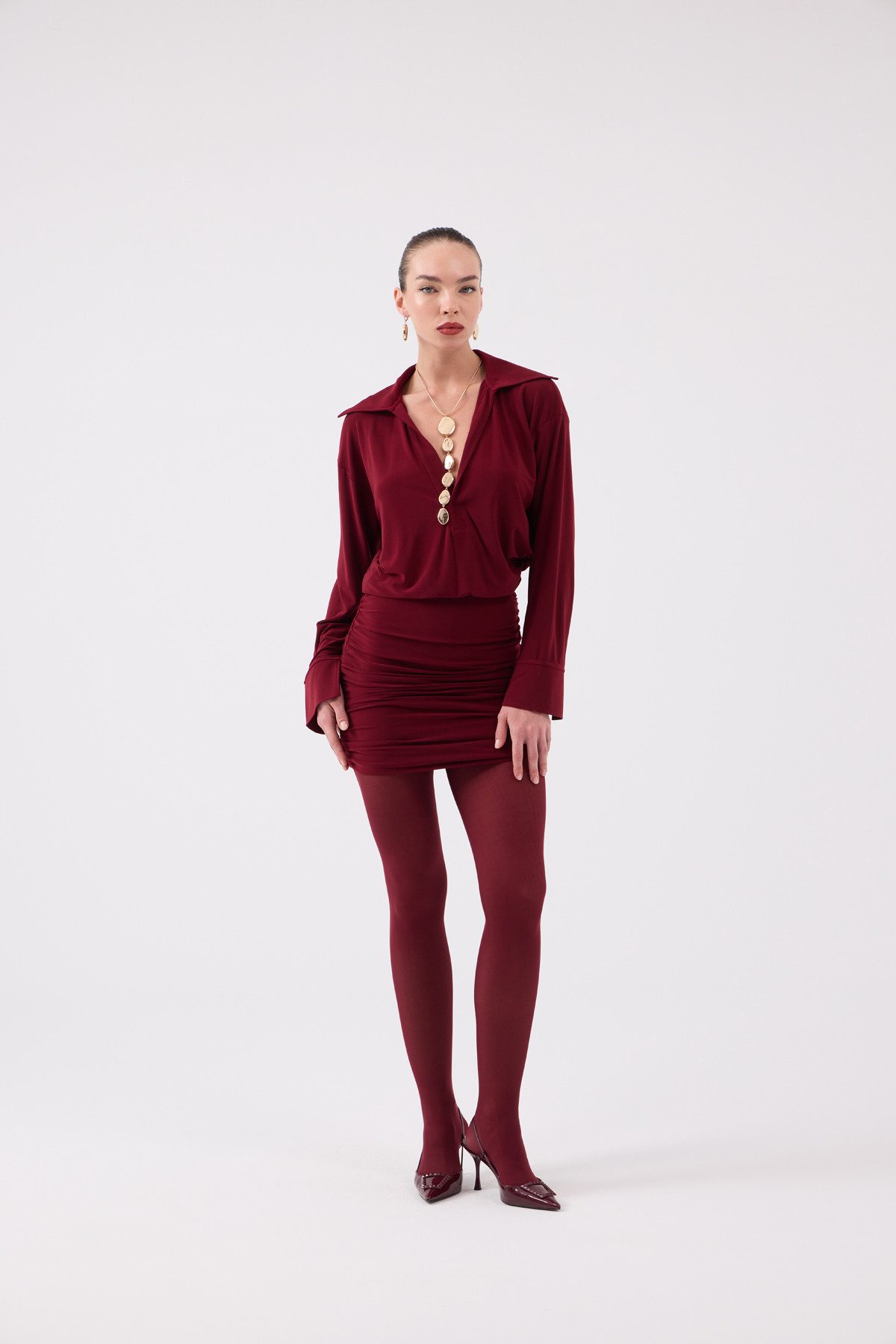 HOLLY LOLLY Midikleid Jaida Kleid mit Rüschendetail